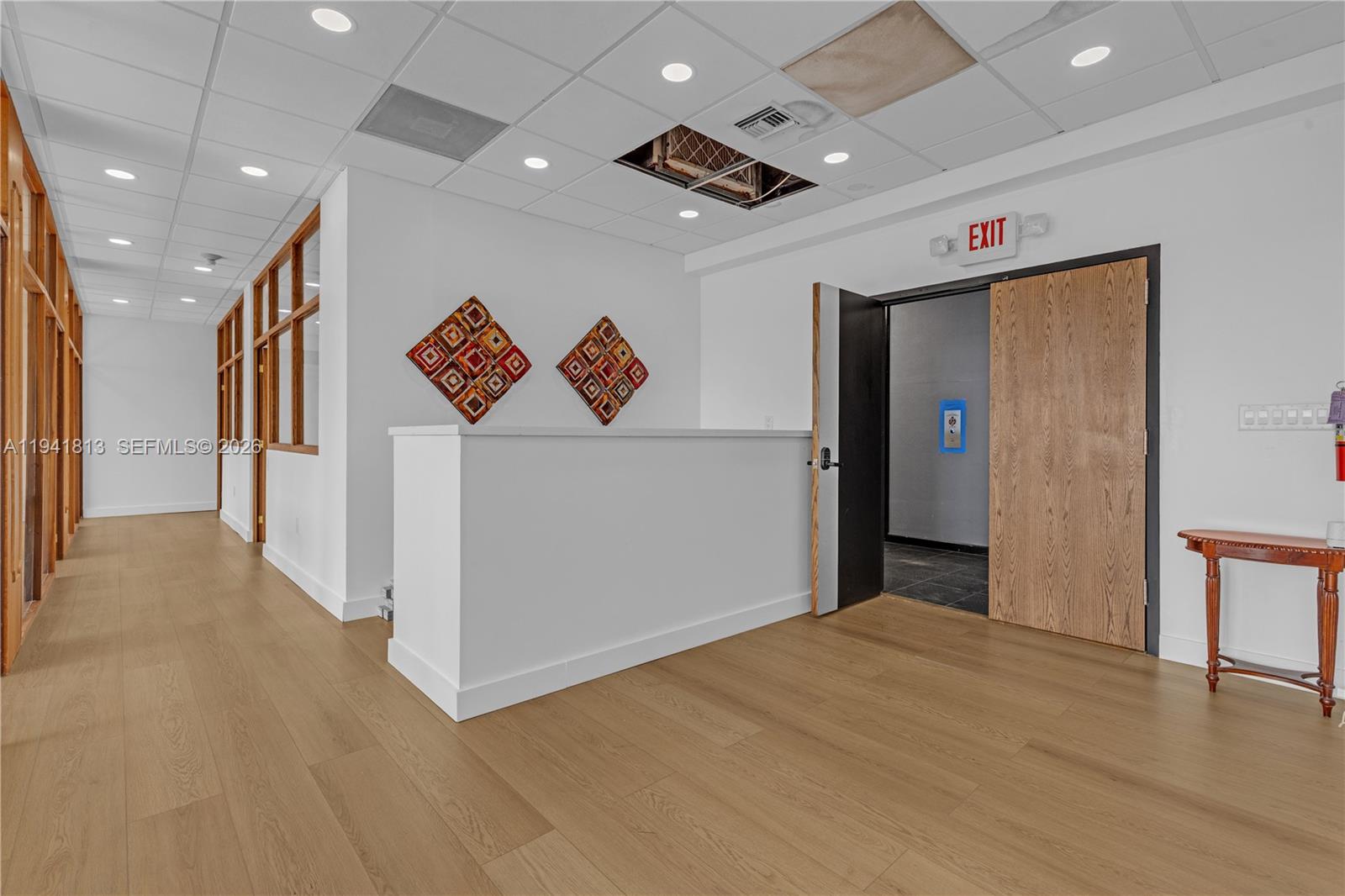 CUT-1-2-3  /   кв.футов $ 2026-01-08 0 Фото