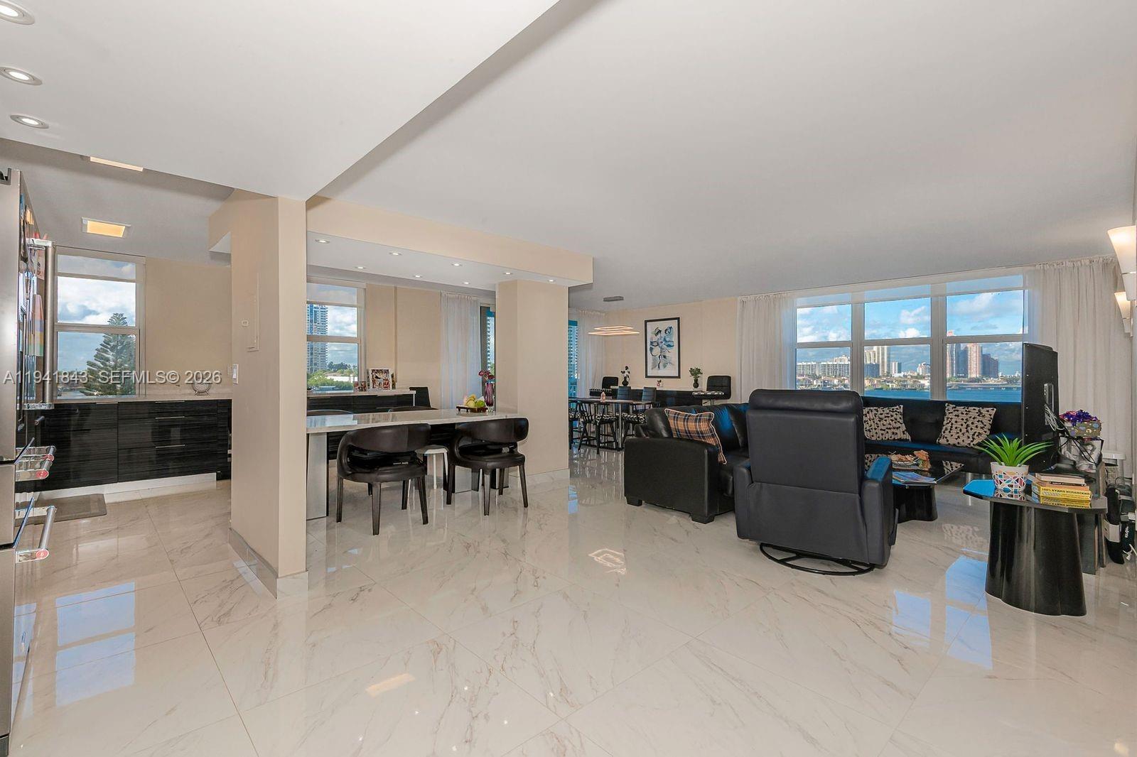 Подробнее 619 2 / 2 1830 кв.футов $ 2026-01-08 0 Фото