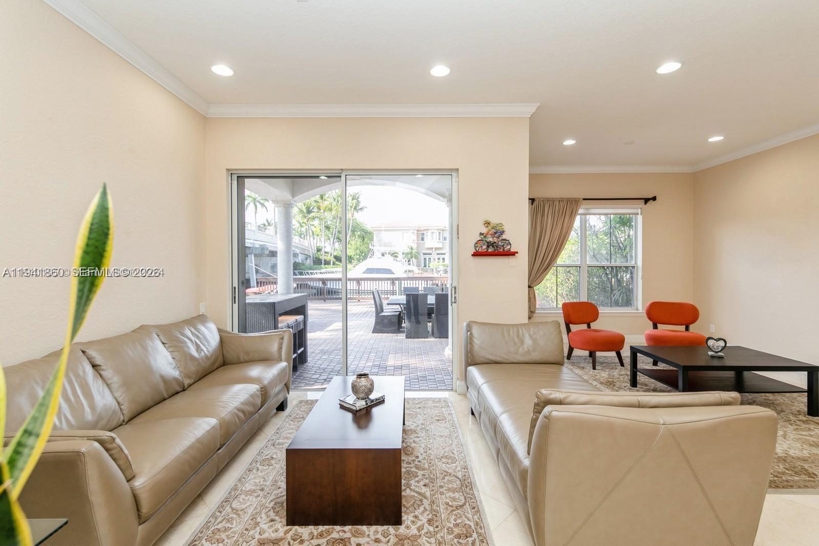 Photo of 999 Harbor Vw N  (999), Hollywood, Florida, 33019 - 