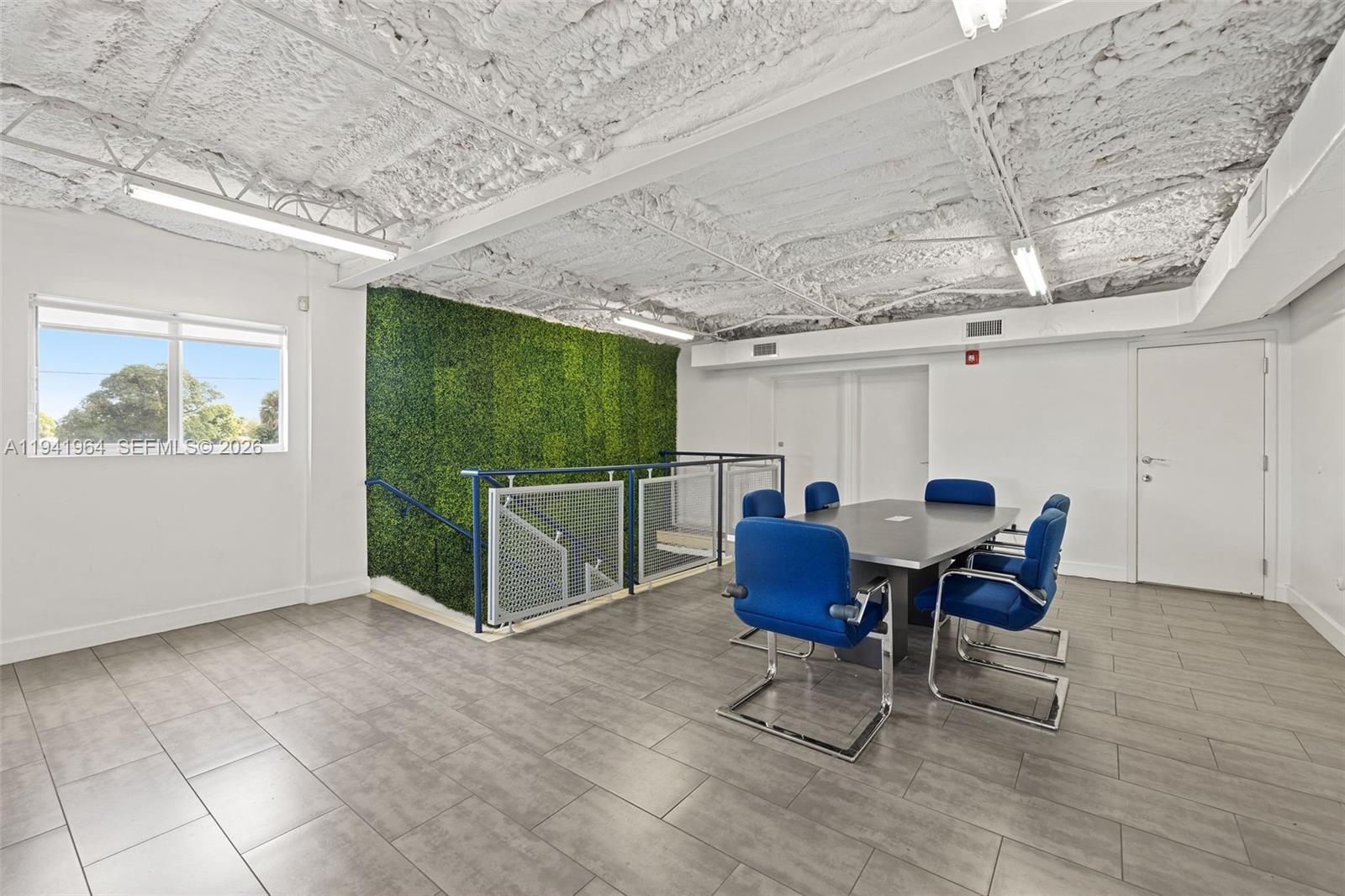 See details / sq. ft. $ 2026-01-08 0 Photo