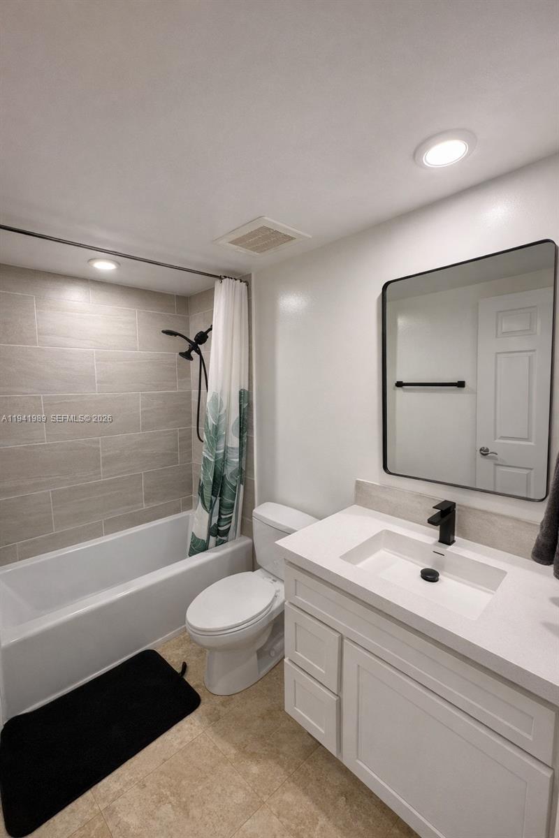 Photo of 1755 Hallandale Beach Blvd  #708E, Hallandale Beach, Florida, 33009 - 