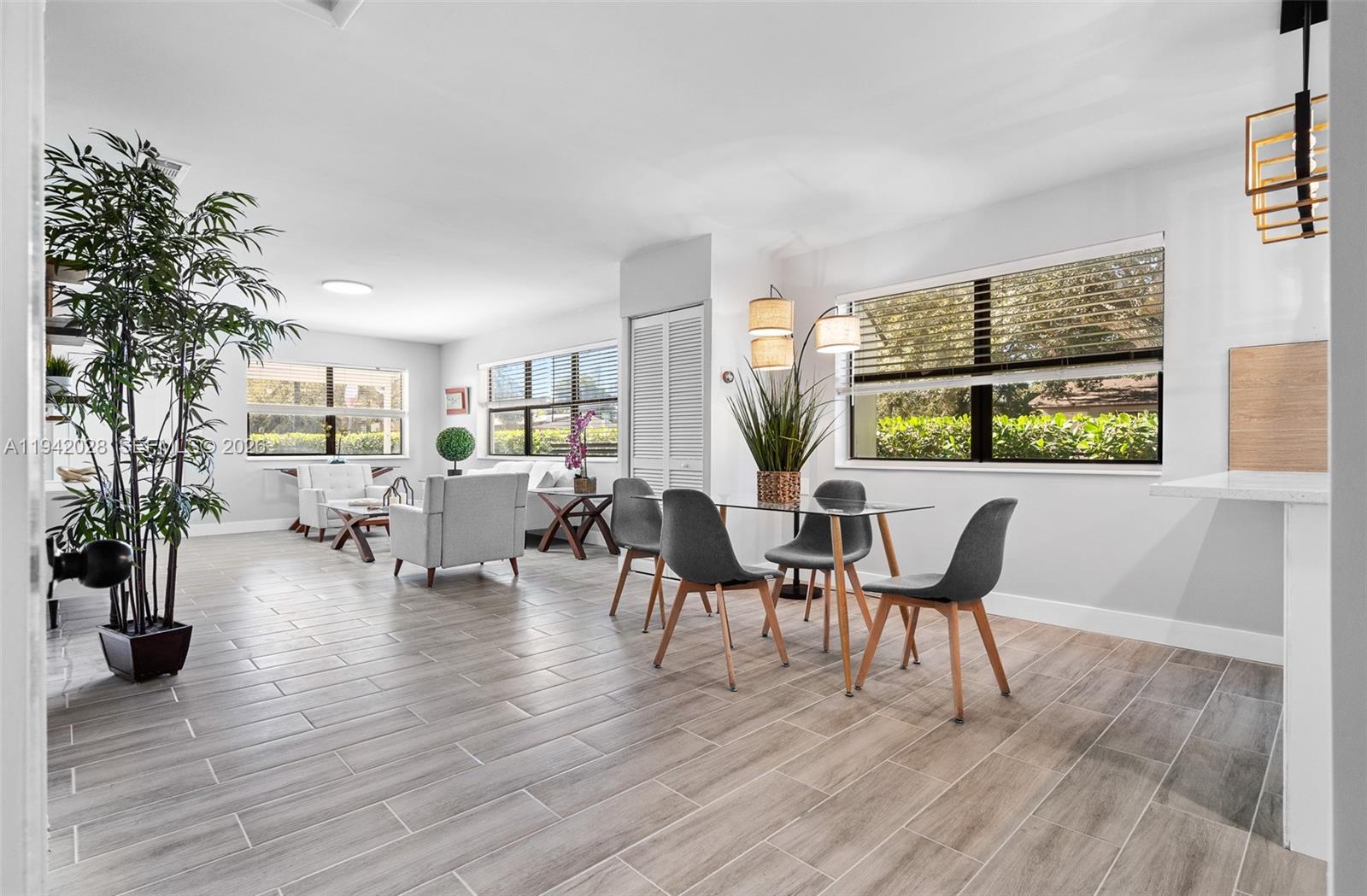   /  1621 кв.футов $ 2026-01-09 0 Фото