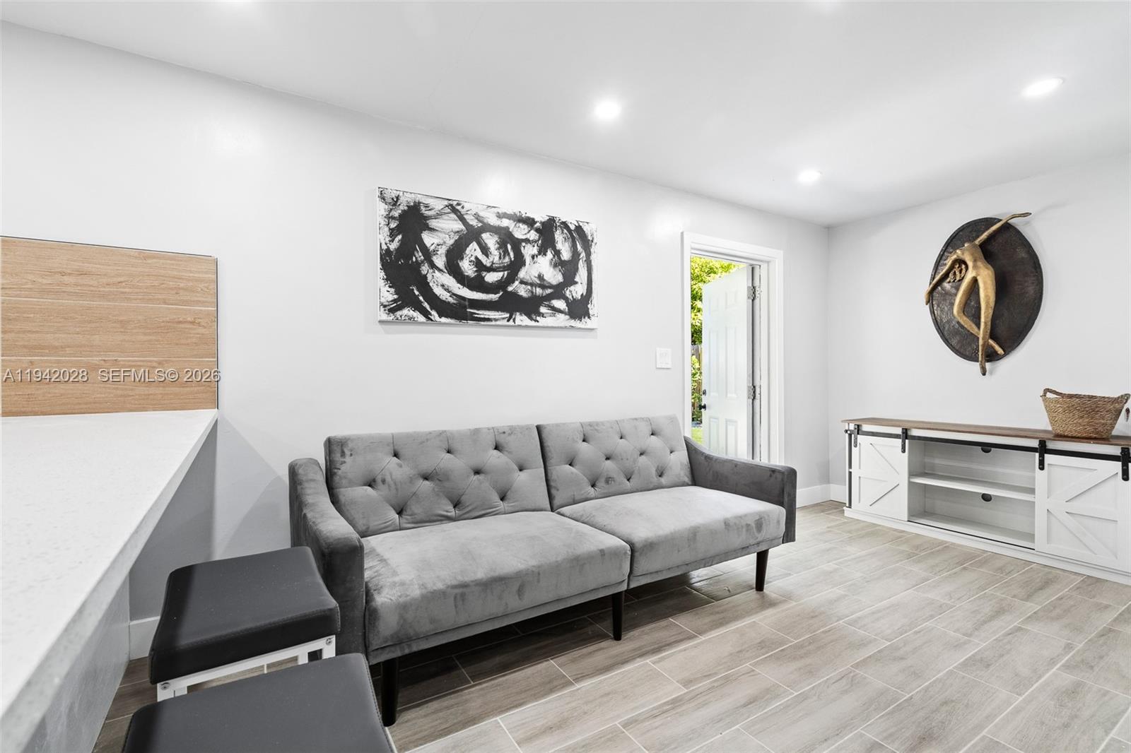   /  1621 кв.футов $ 2026-01-09 0 Фото