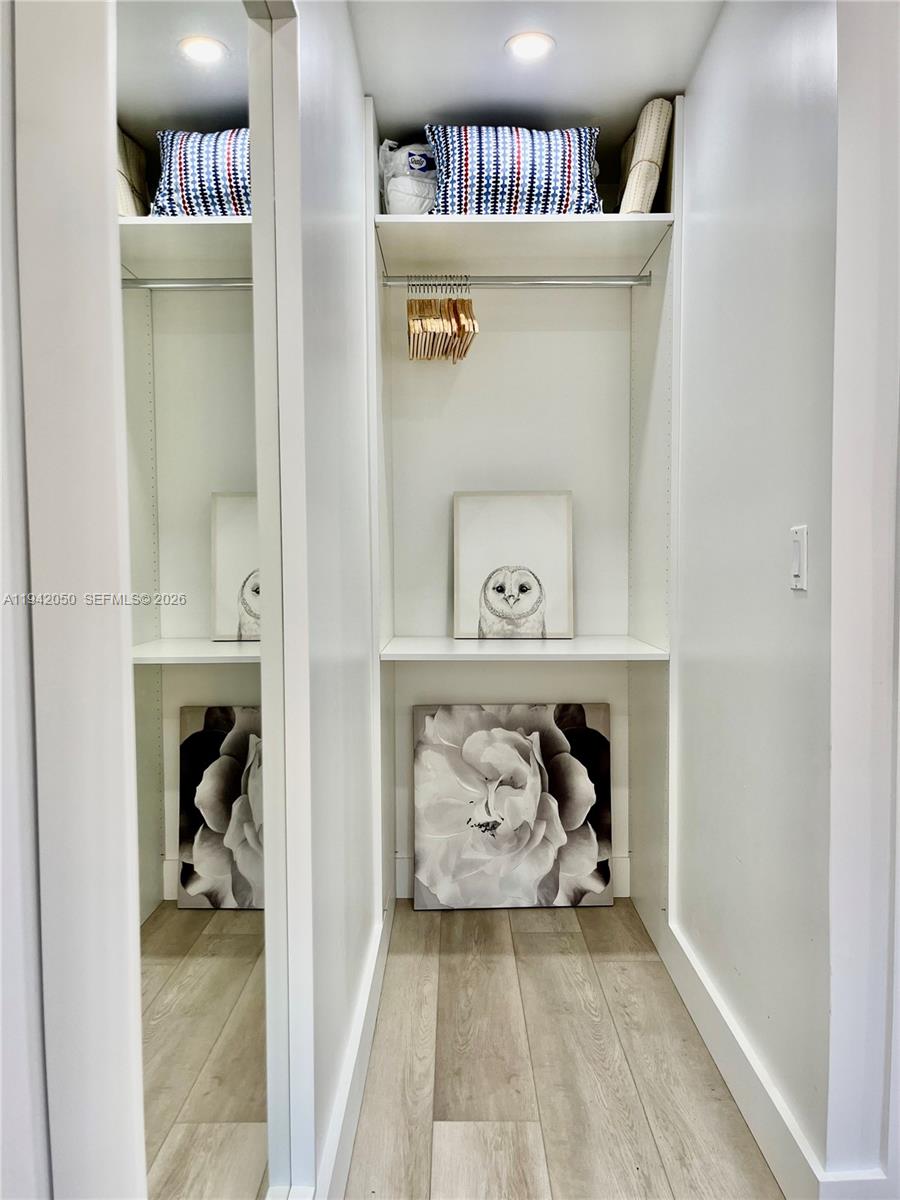 See details / 840 sq. ft. $ 2026-01-09 0 Photo