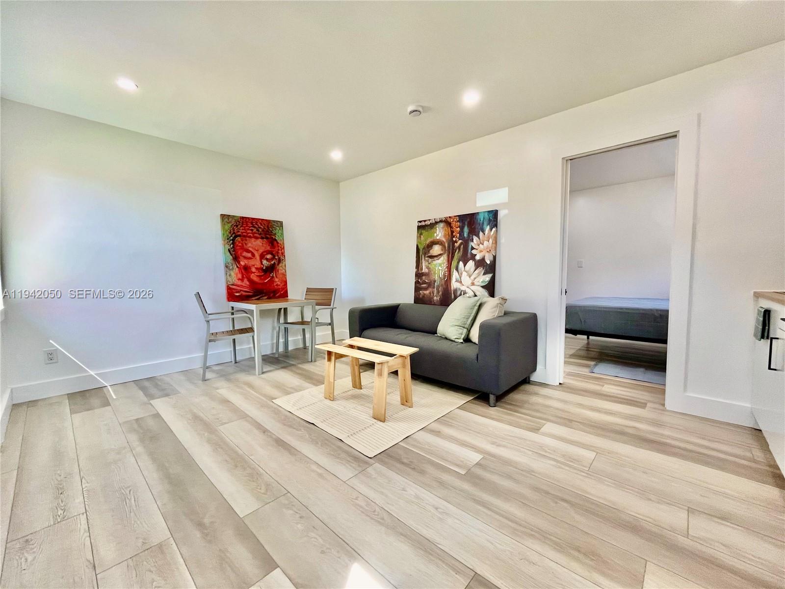 See details / 840 sq. ft. $ 2026-01-09 0 Photo