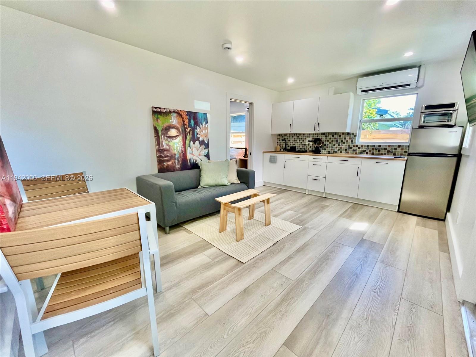 See details / 840 sq. ft. $ 2026-01-09 0 Photo