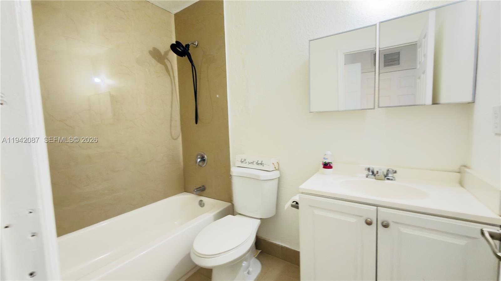   /  5850 sq. ft. $ 2026-01-09 0 Photo