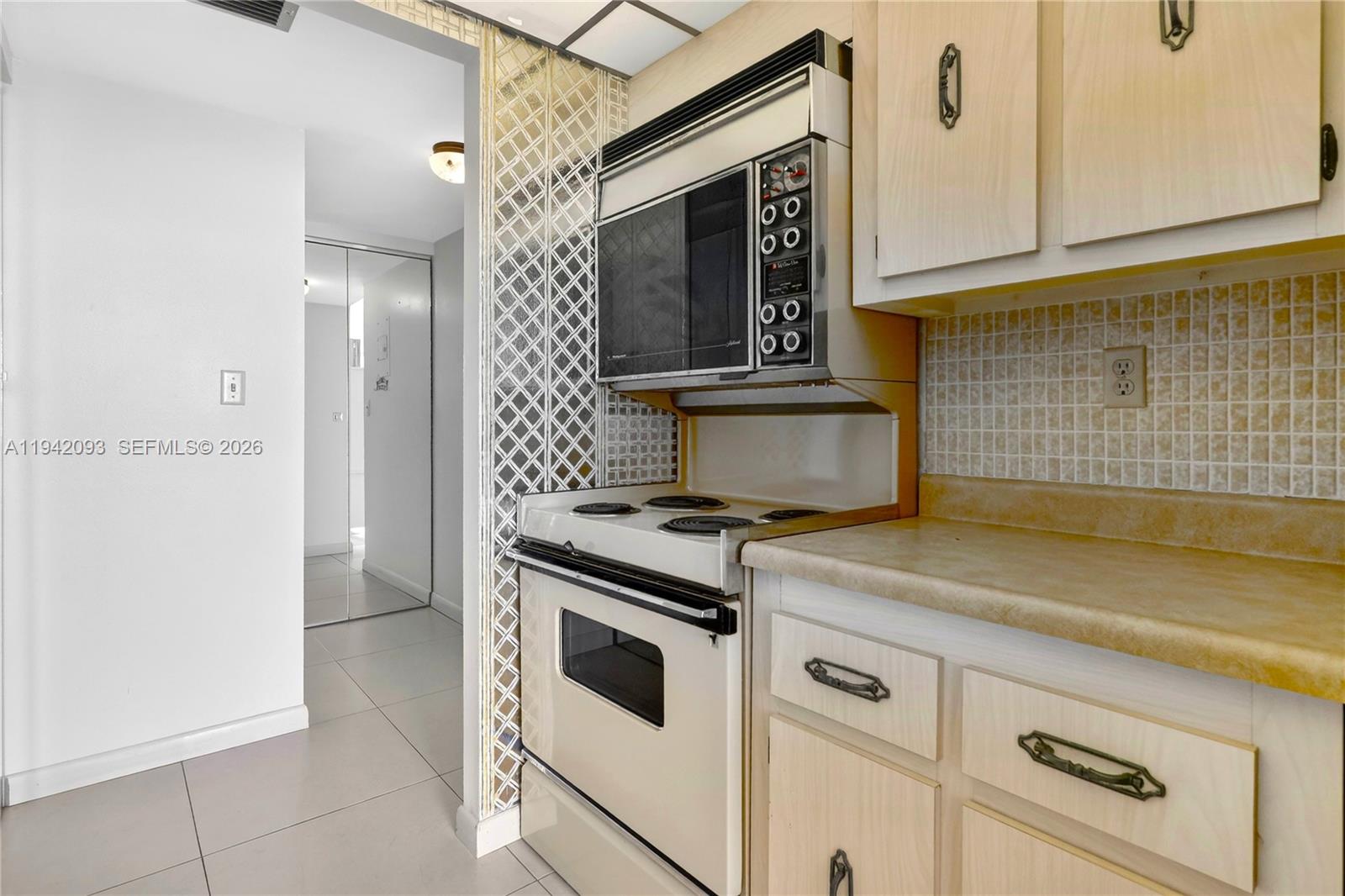 Подробнее 1905 1 / 2 1104 кв.футов $ 2026-01-09 0 Фото