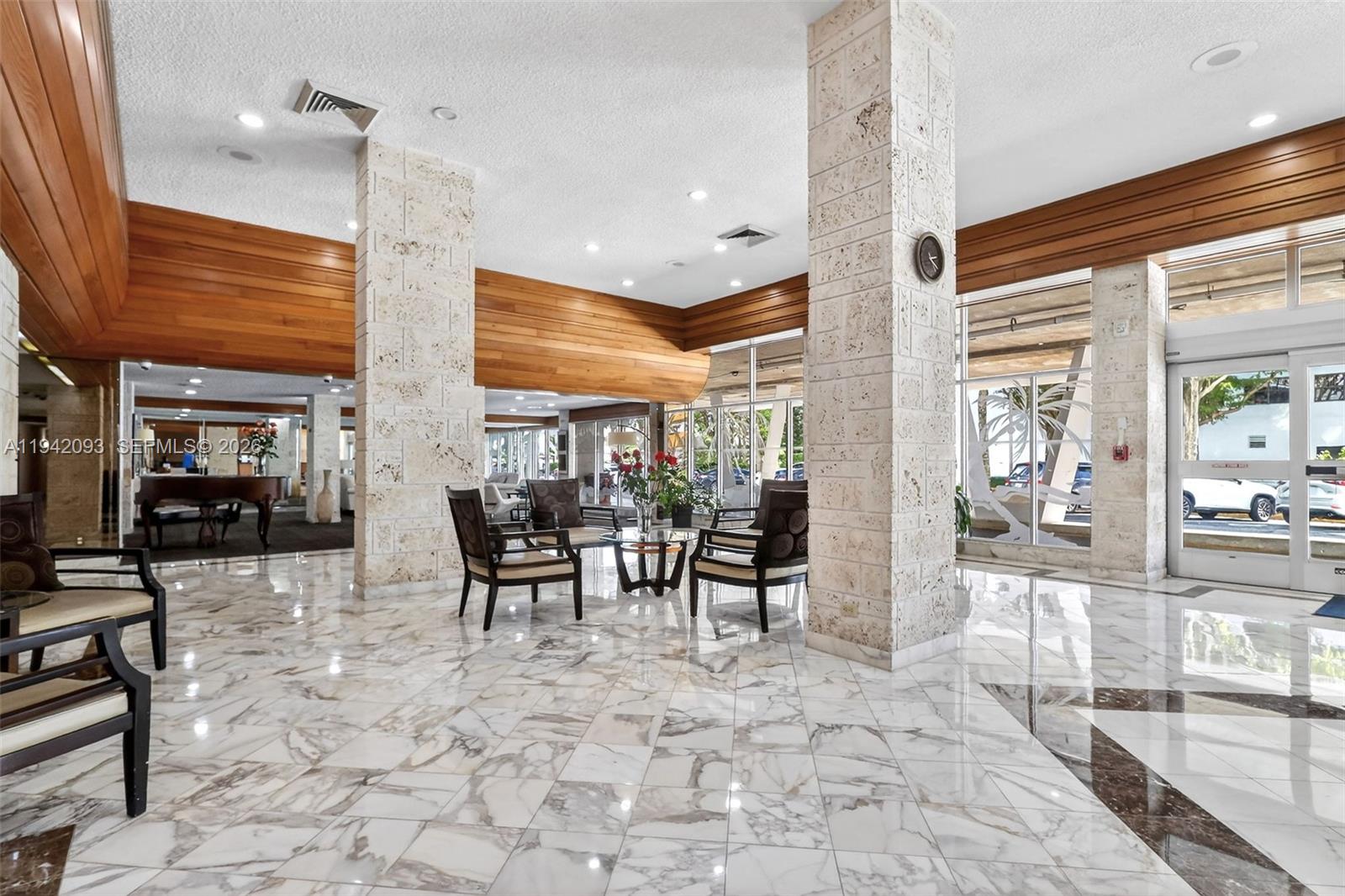 Подробнее 1905 1 / 2 1104 кв.футов $ 2026-01-09 0 Фото