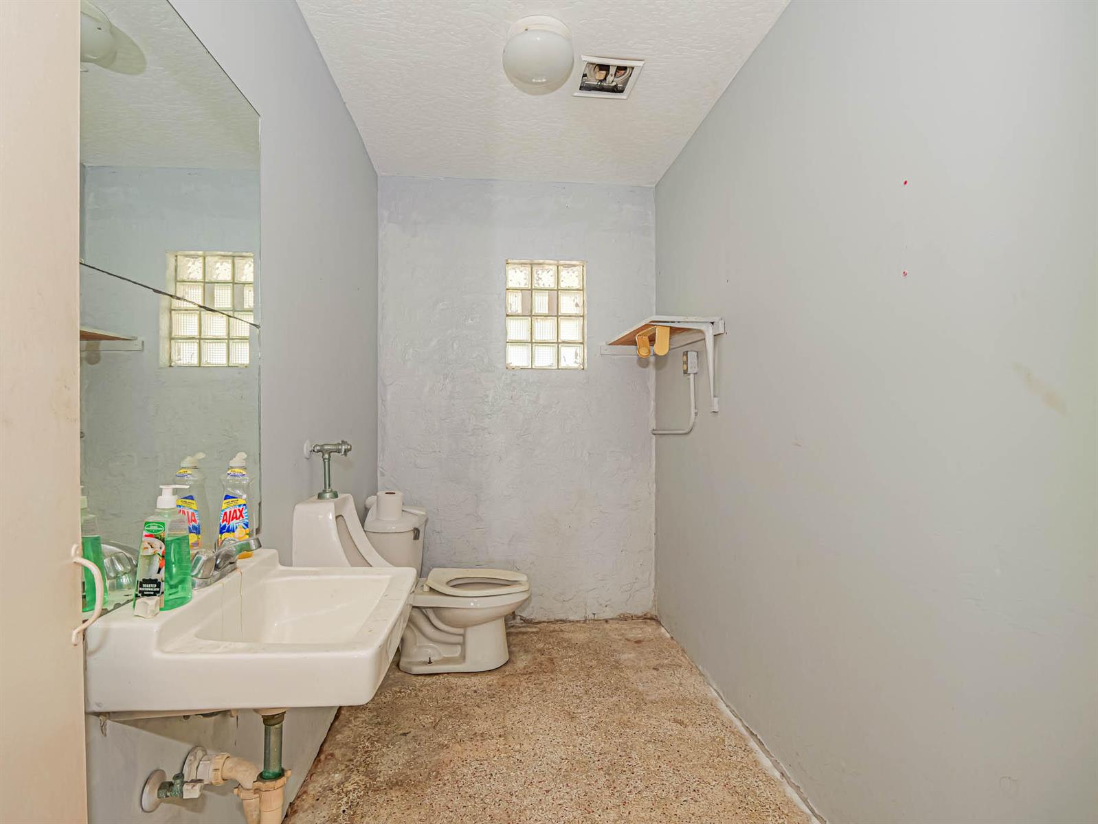 See details / 1 sq. ft. $ 2026-02-10 0 Photo