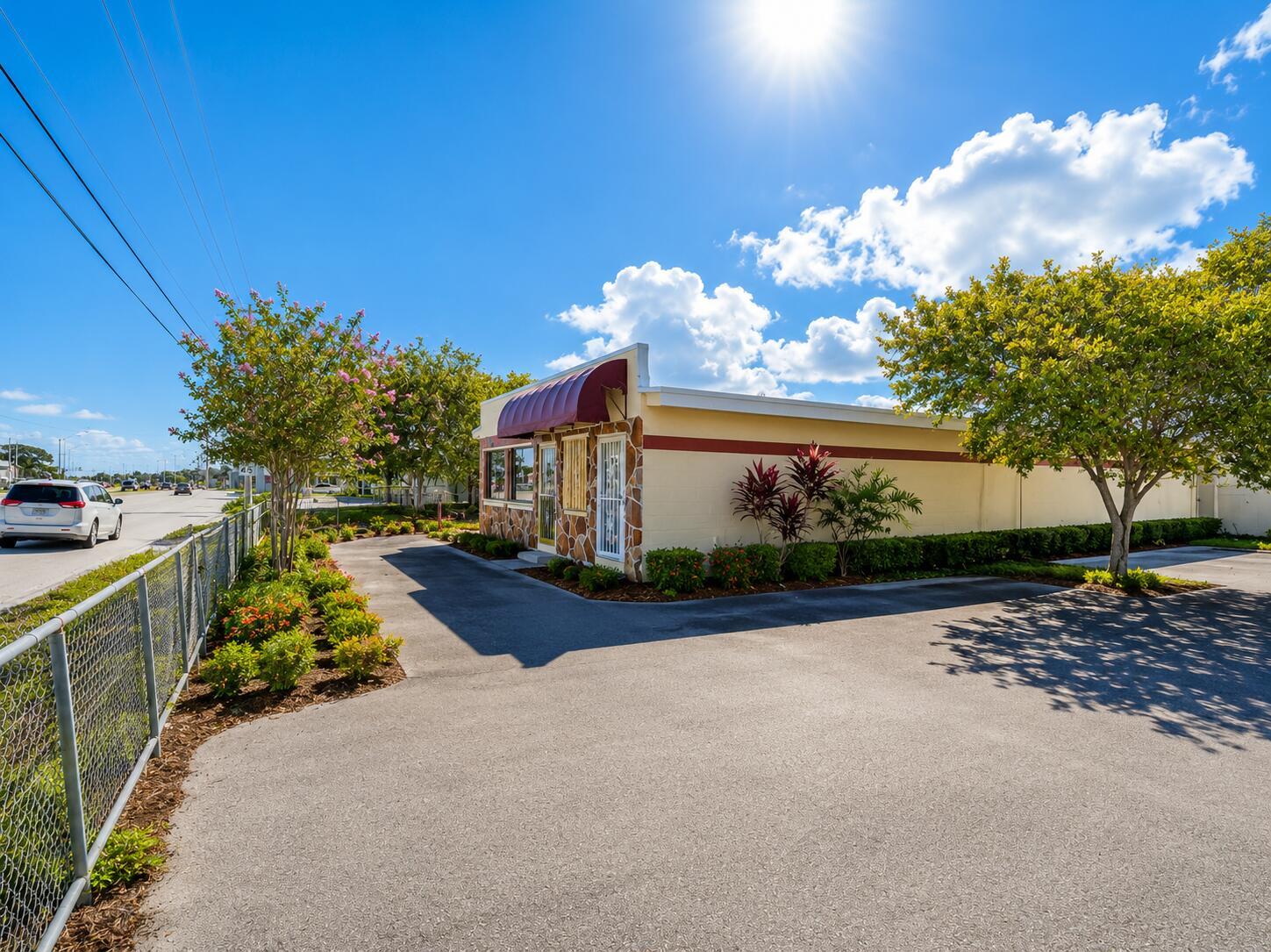   / 1  sq. ft. $ 2026-06-22 0 foto