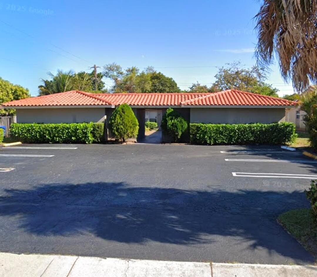 1-5  / 4 3852 sq. ft. $ 2026-06-21 0 foto