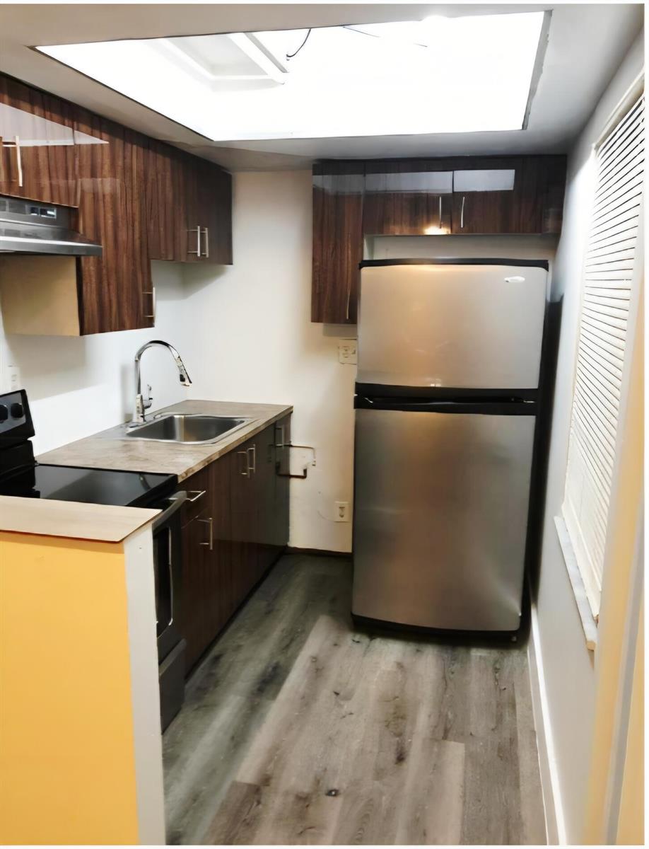 1-5  / 4 3852 sq. ft. $ 2026-06-21 0 foto
