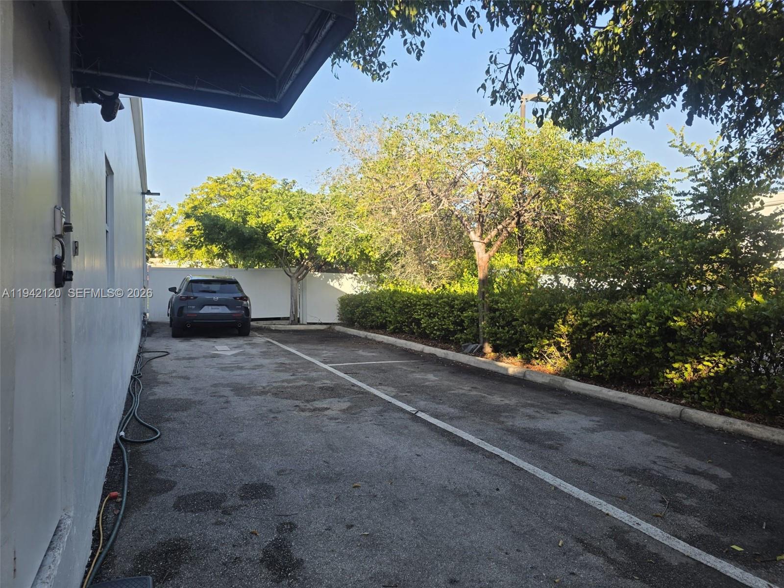   /   sq. ft. $ 2026-01-09 0 Photo