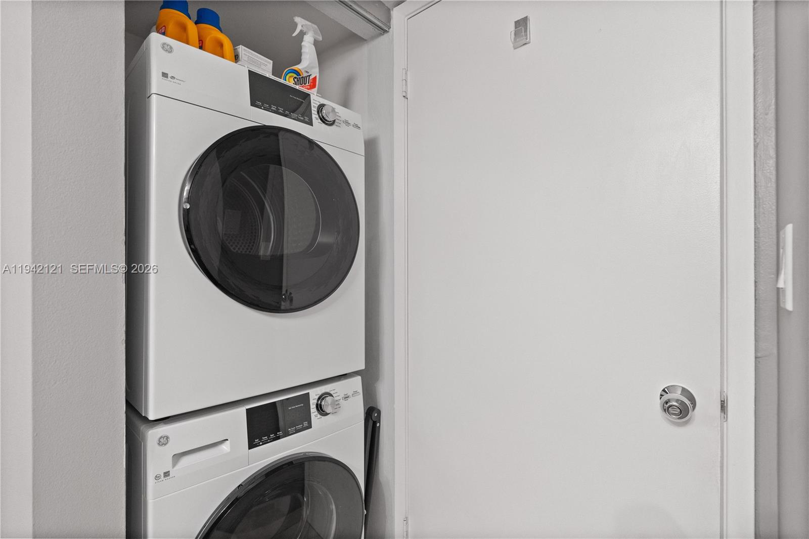 Photo of 3600 Mystic Pointe Dr  #309, Aventura, Florida, 33180 - 