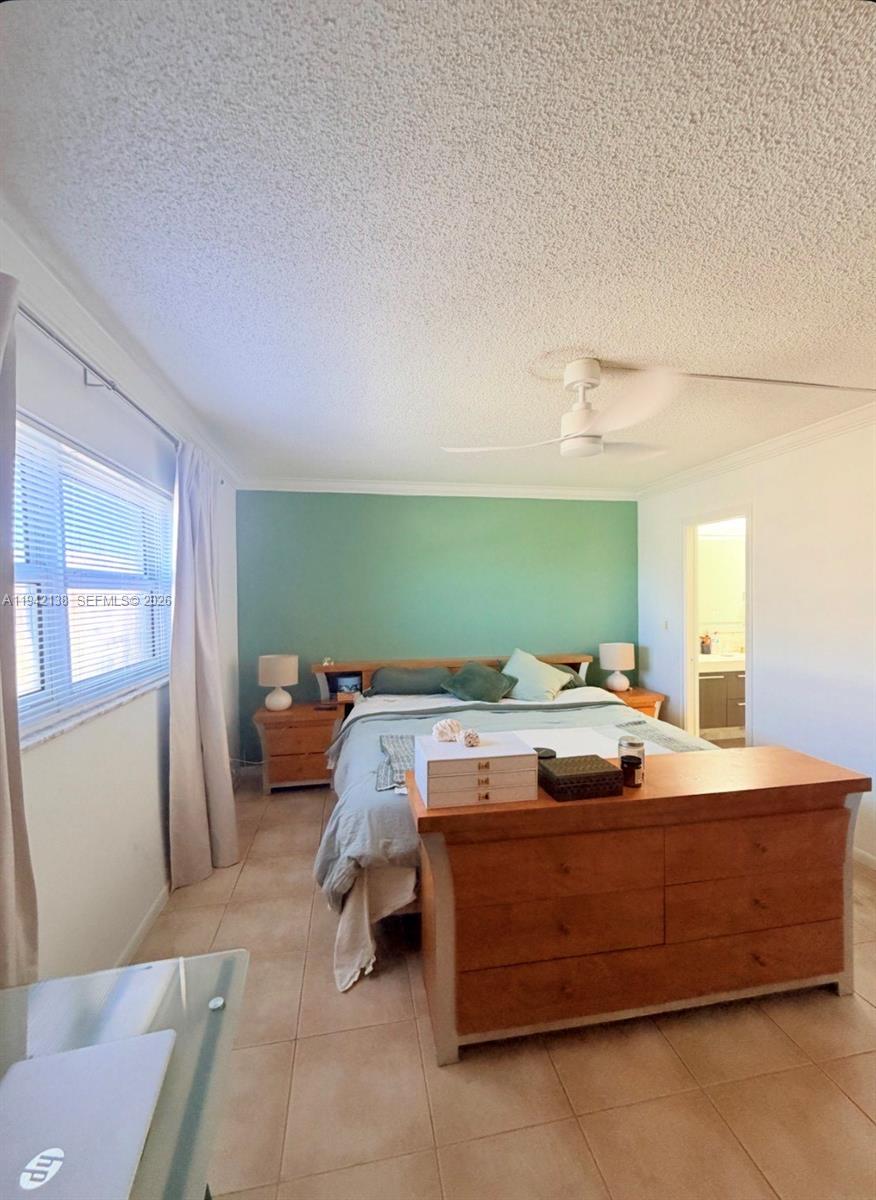 Photo of 420 12th Ave  #502, Hallandale Beach, Florida, 33009 - 