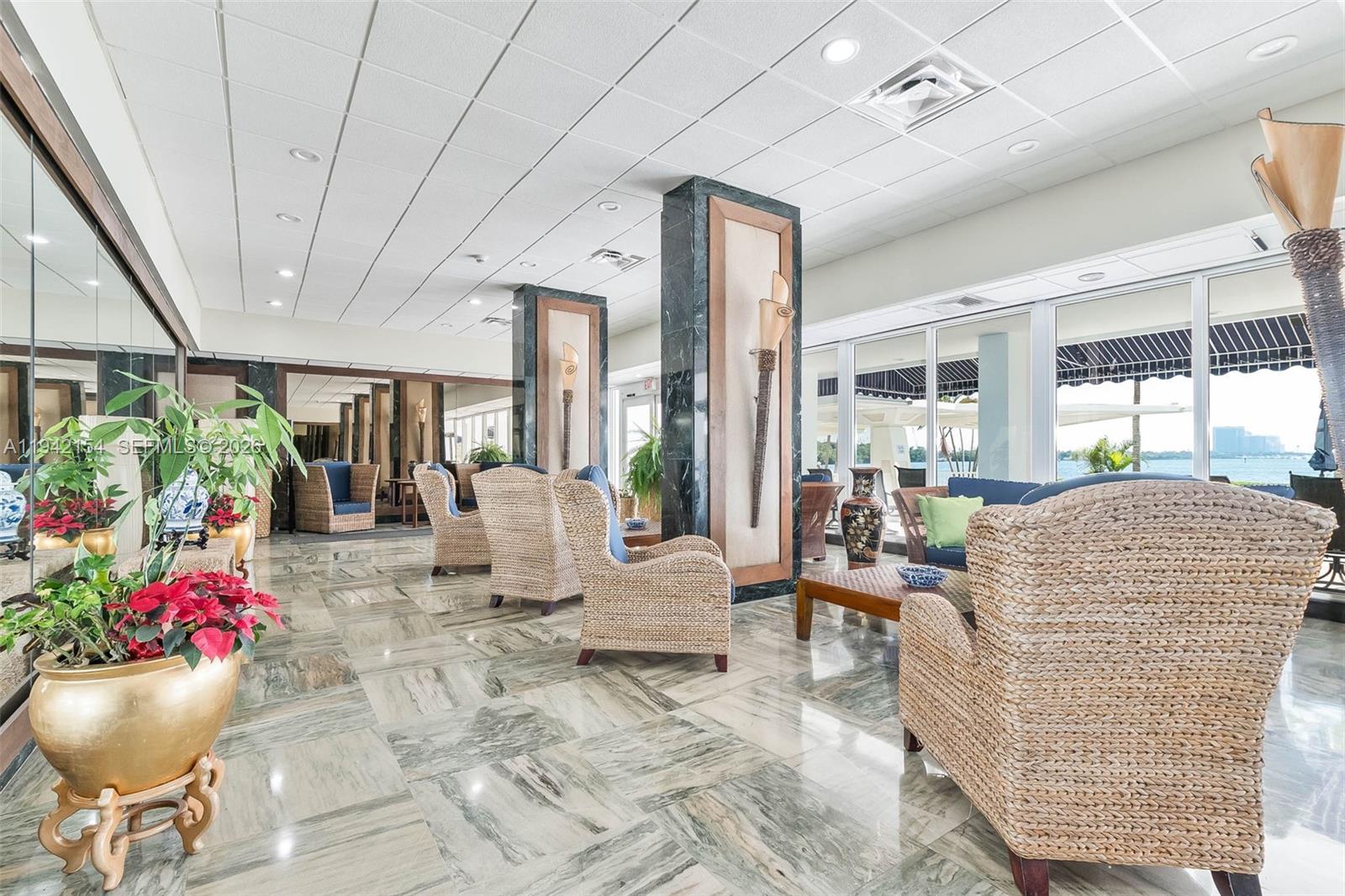 617 1 / 2 762 sq. ft. $ 2026-01-09 0 Photo