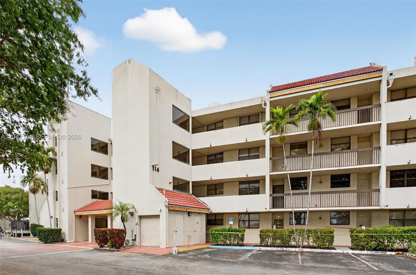 104 2 / 2 920 sq. ft. $ 2026-01-09 0 Photo