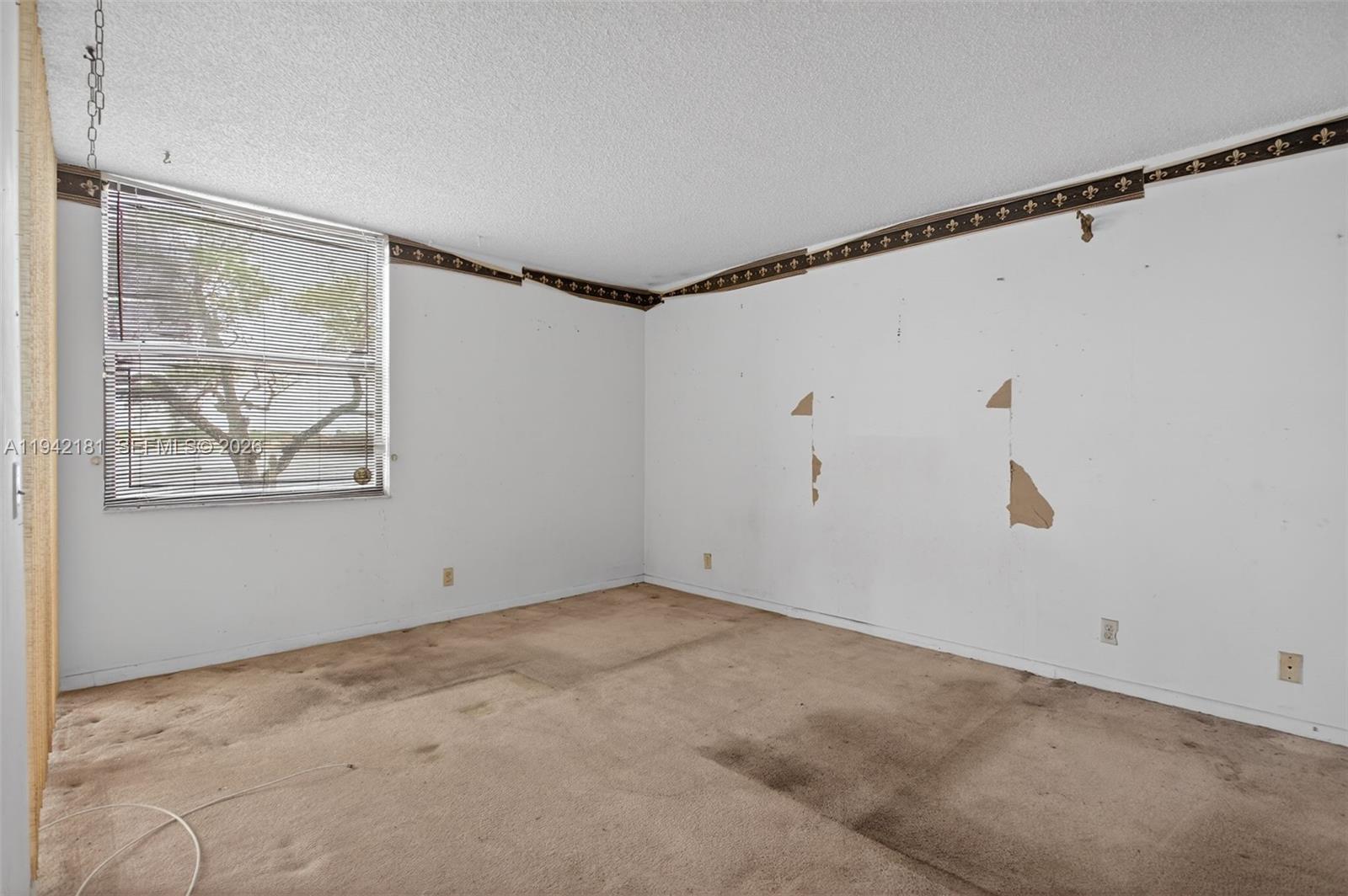 104 2 / 2 920 sq. ft. $ 2026-01-09 0 Photo