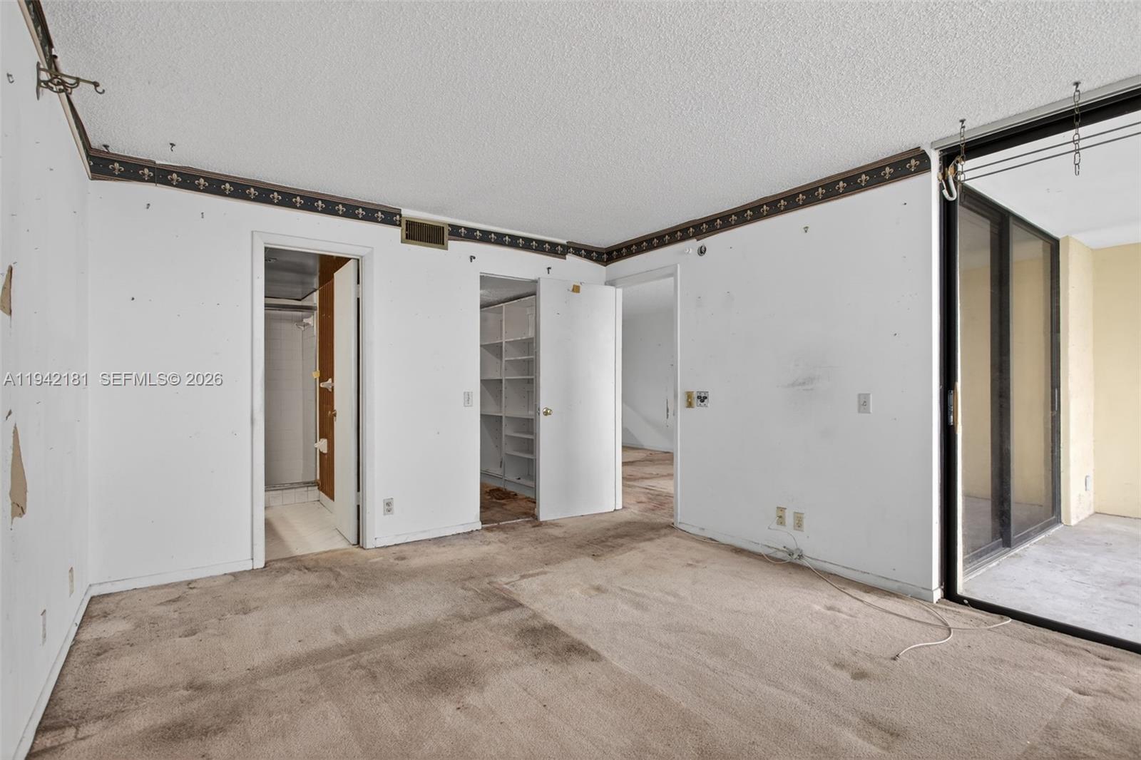 104 2 / 2 920 sq. ft. $ 2026-01-09 0 Photo