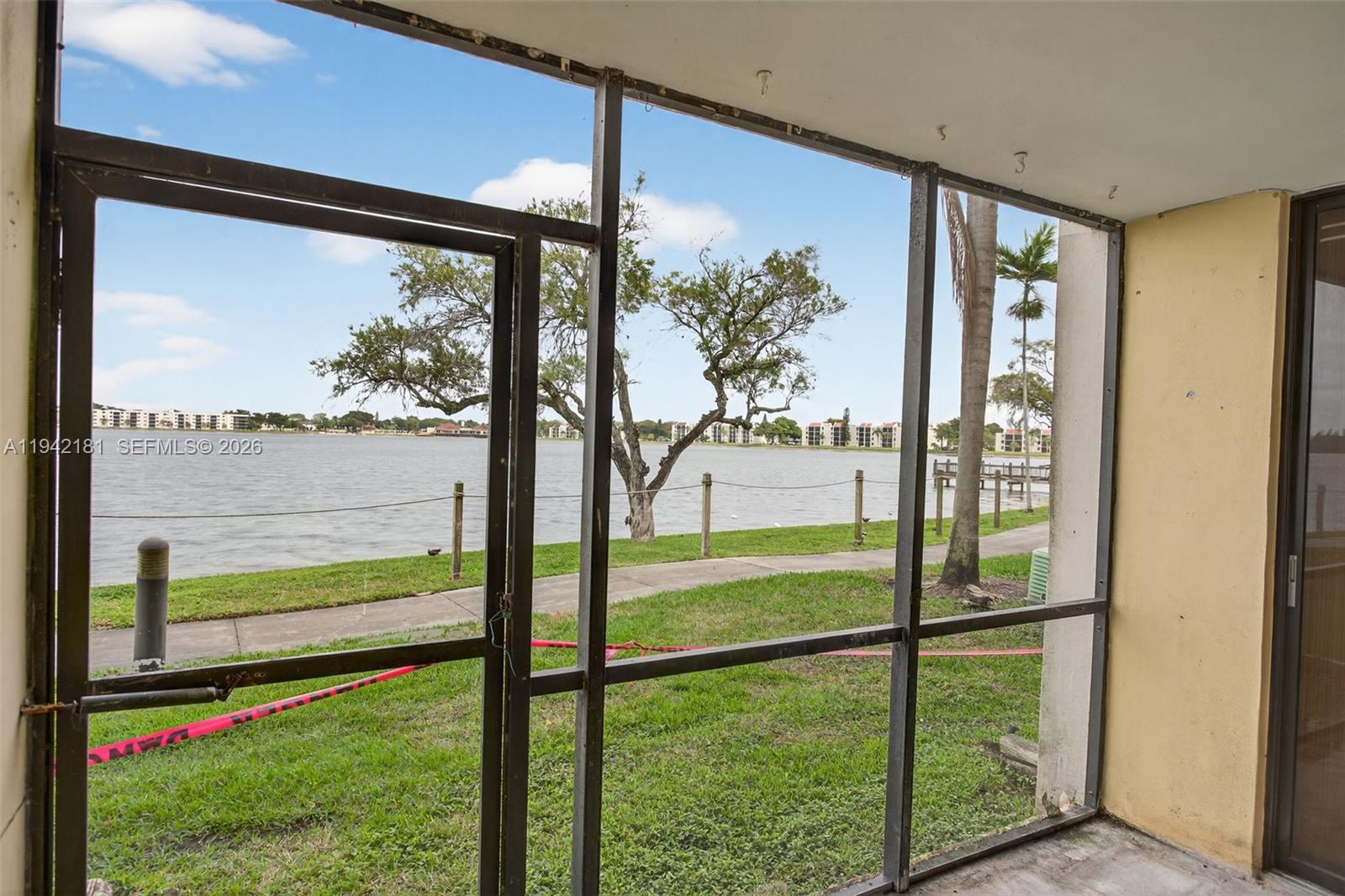 104 2 / 2 920 sq. ft. $ 2026-01-09 0 Photo