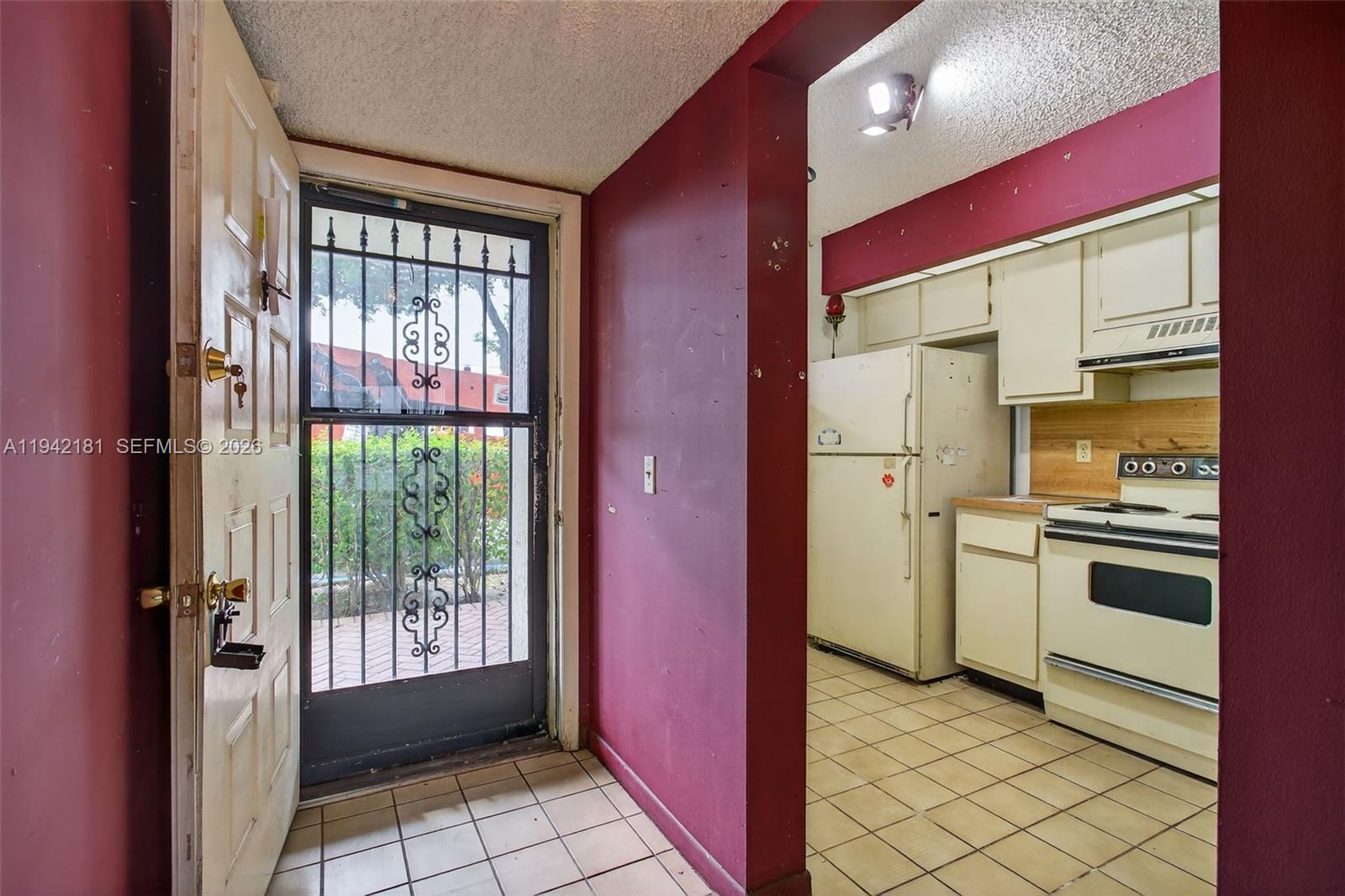 104 2 / 2 920 sq. ft. $ 2026-01-09 0 Photo