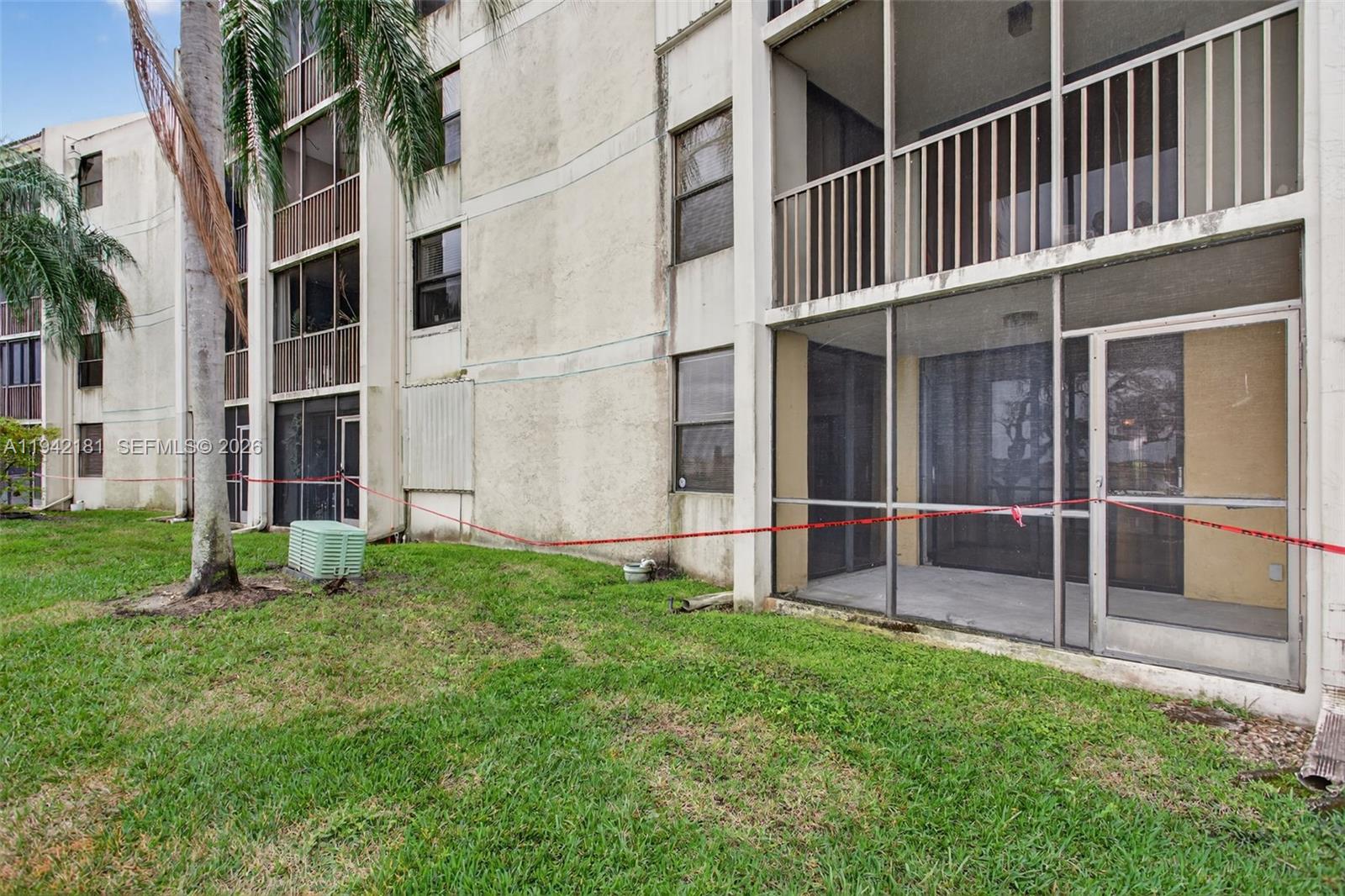 104 2 / 2 920 sq. ft. $ 2026-01-09 0 Photo