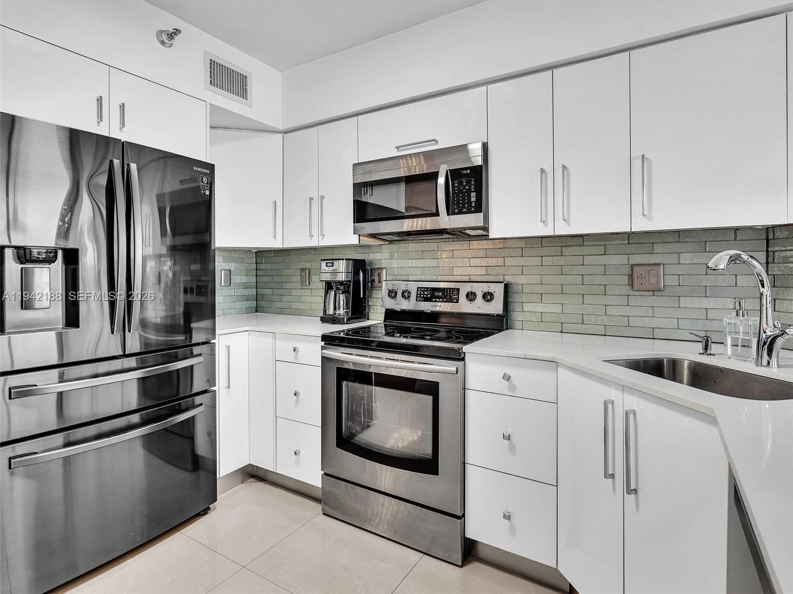 Photo of 3530 Mystic Pointe Dr  #2502, Aventura, Florida, 33180 - 