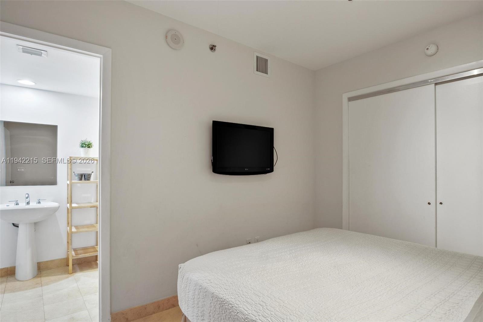 2110 2 / 2 1337 sq. ft. $ 2026-01-09 0 foto