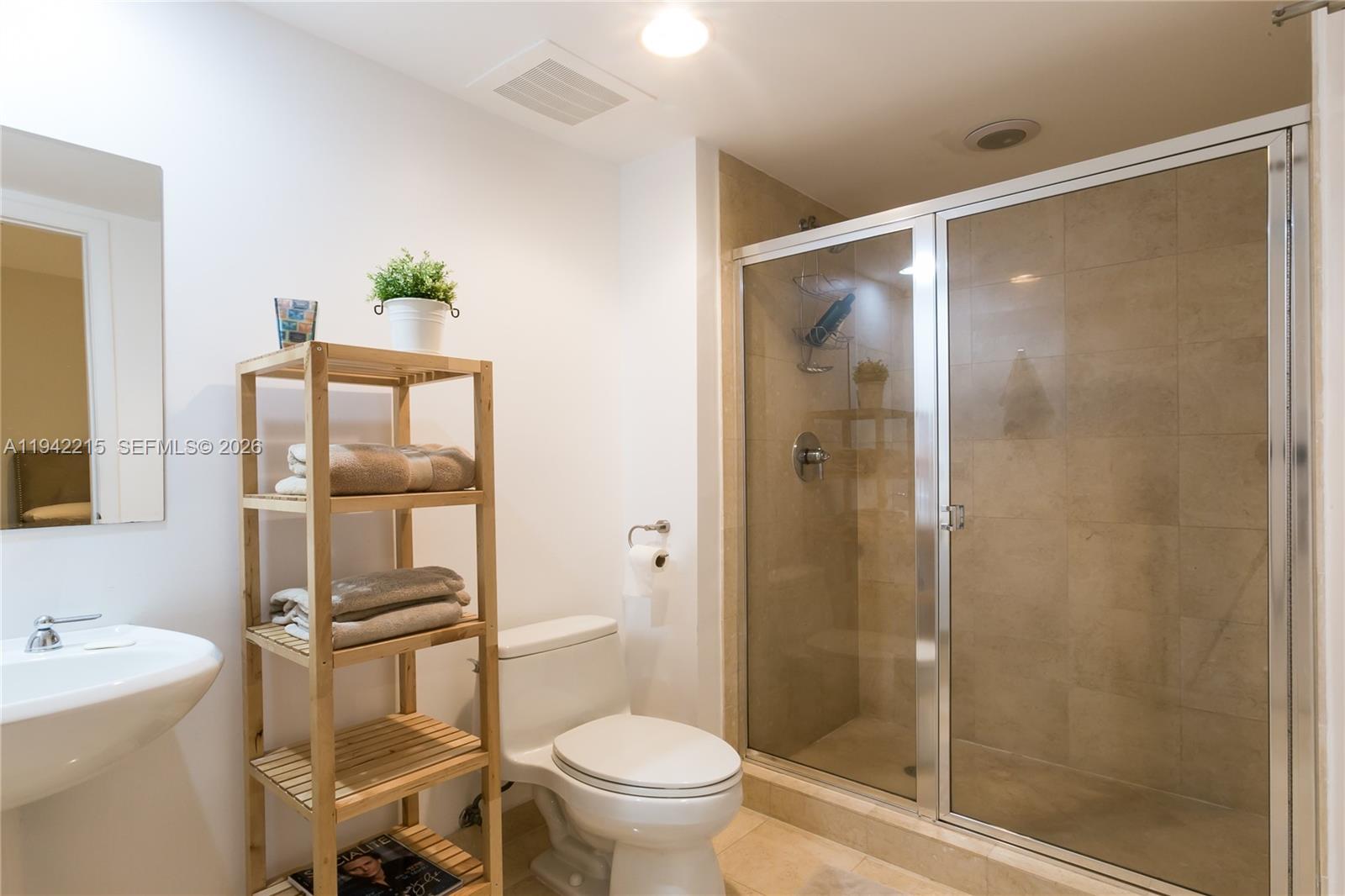 2110 2 / 2 1337 sq. ft. $ 2026-01-09 0 foto