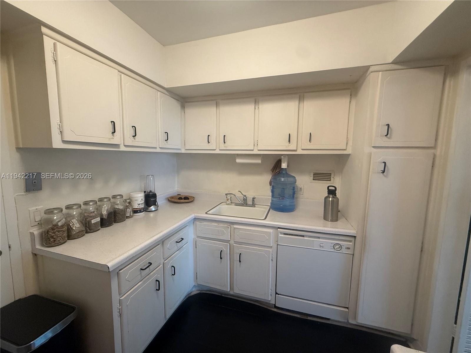 Photo of 3505 Ocean Dr #310, Hollywood, Florida, 33019 -