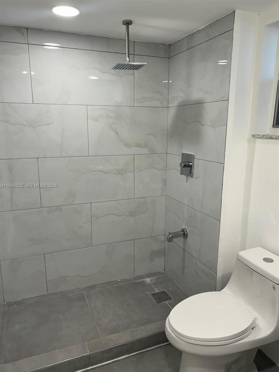 Photo of 500 12th Ave  #304, Hallandale Beach, Florida, 33009 - 