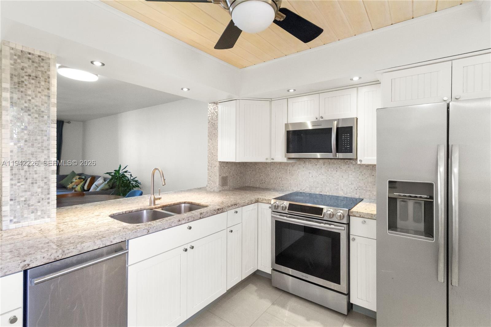 Photo of 301 14th Ave  #601, Hallandale Beach, Florida, 33009 - 