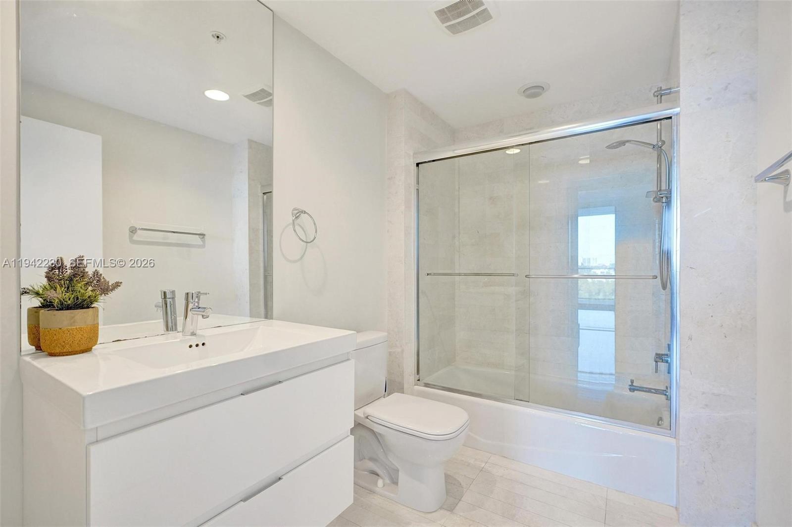 Photo of 17301 Biscayne Blvd  #708, North Miami Beach, Florida, 33160 - 