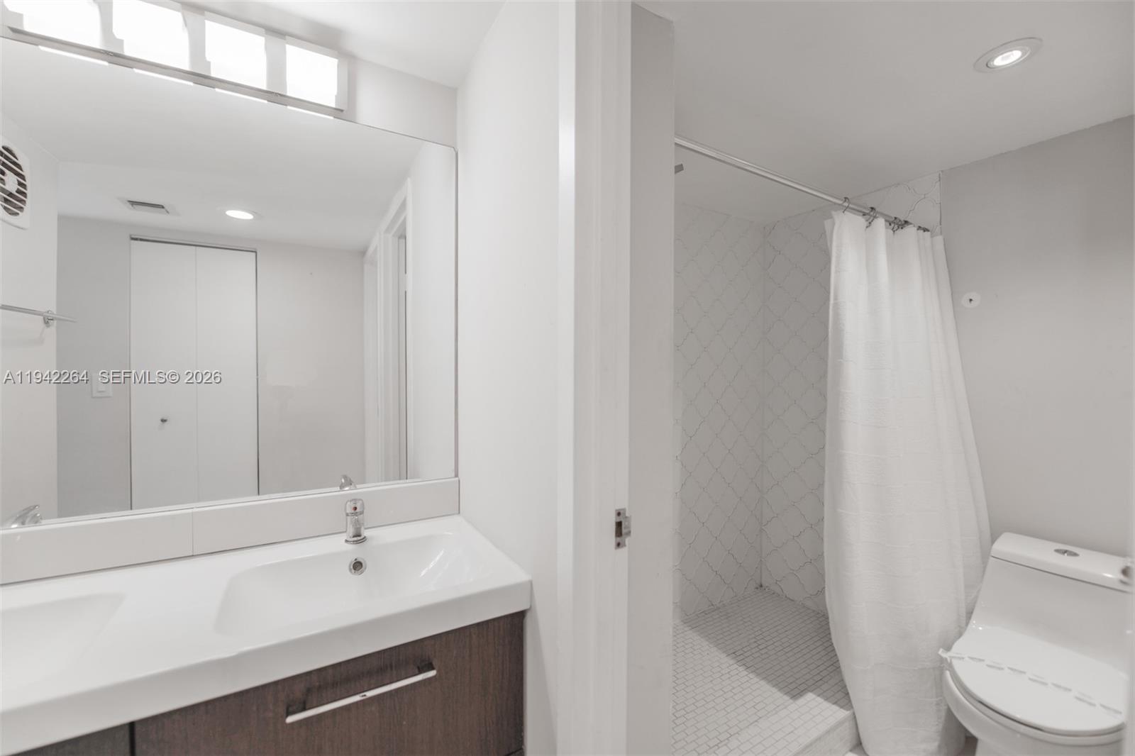 Photo of 3625 Country Club Dr #607, Aventura, Florida, 33180 -