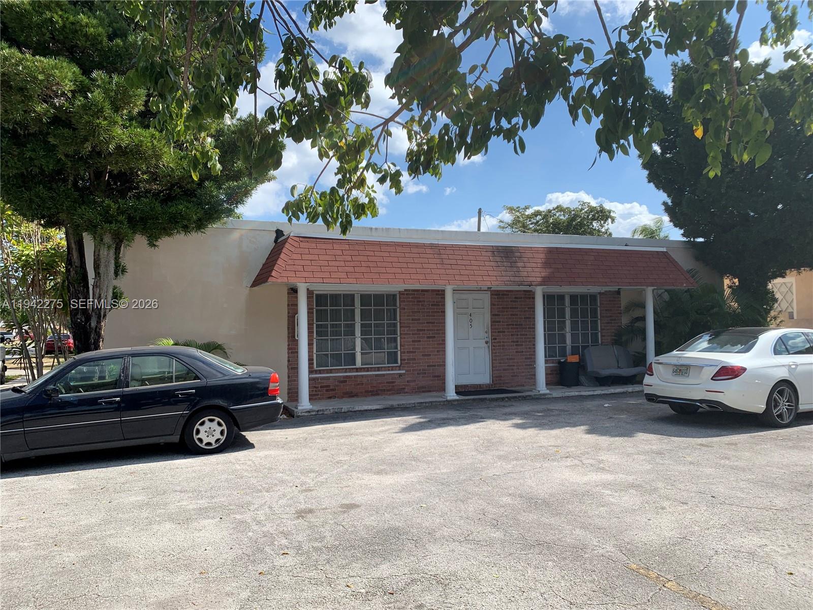   /   кв.футов $ 2026-01-09 0 Фото