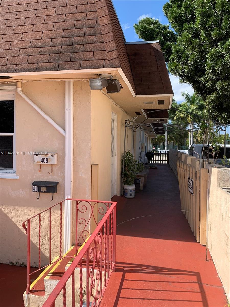   /   кв.футов $ 2026-01-09 0 Фото