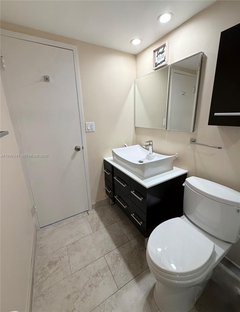 Photo of 3180 Ocean Dr  #1712, Hallandale Beach, Florida, 33009 - 