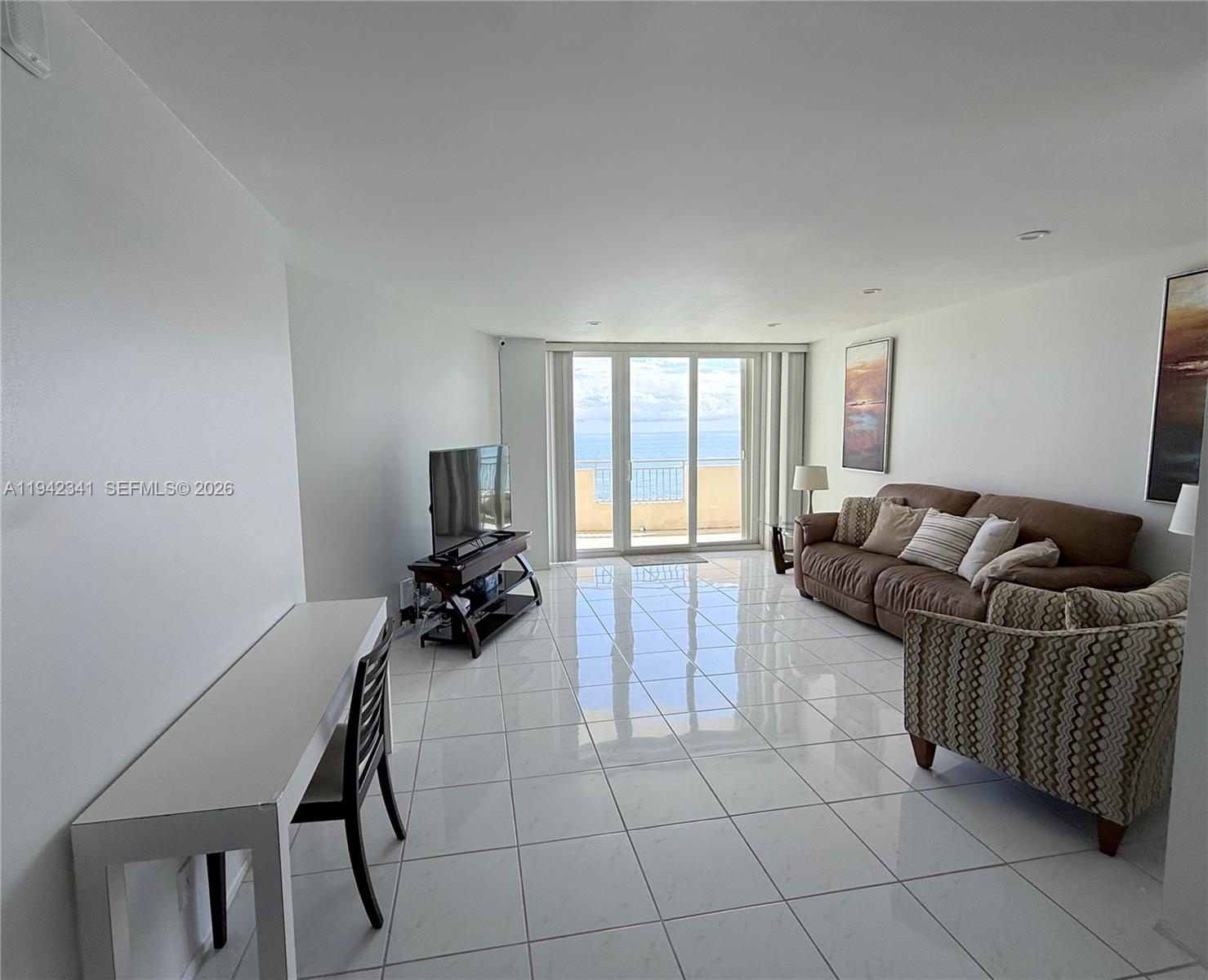 Photo of 3180 Ocean Dr  #1712, Hallandale Beach, Florida, 33009 - 