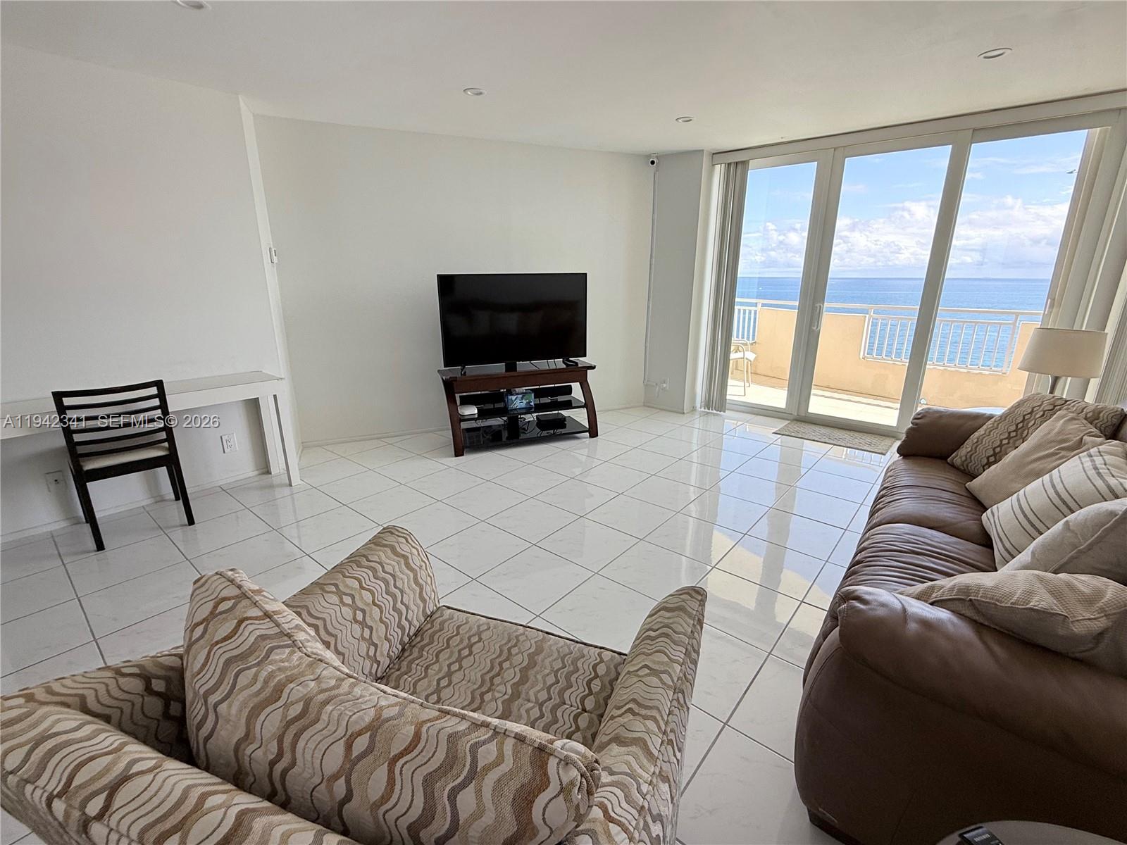 Photo of 3180 Ocean Dr  #1712, Hallandale Beach, Florida, 33009 - 