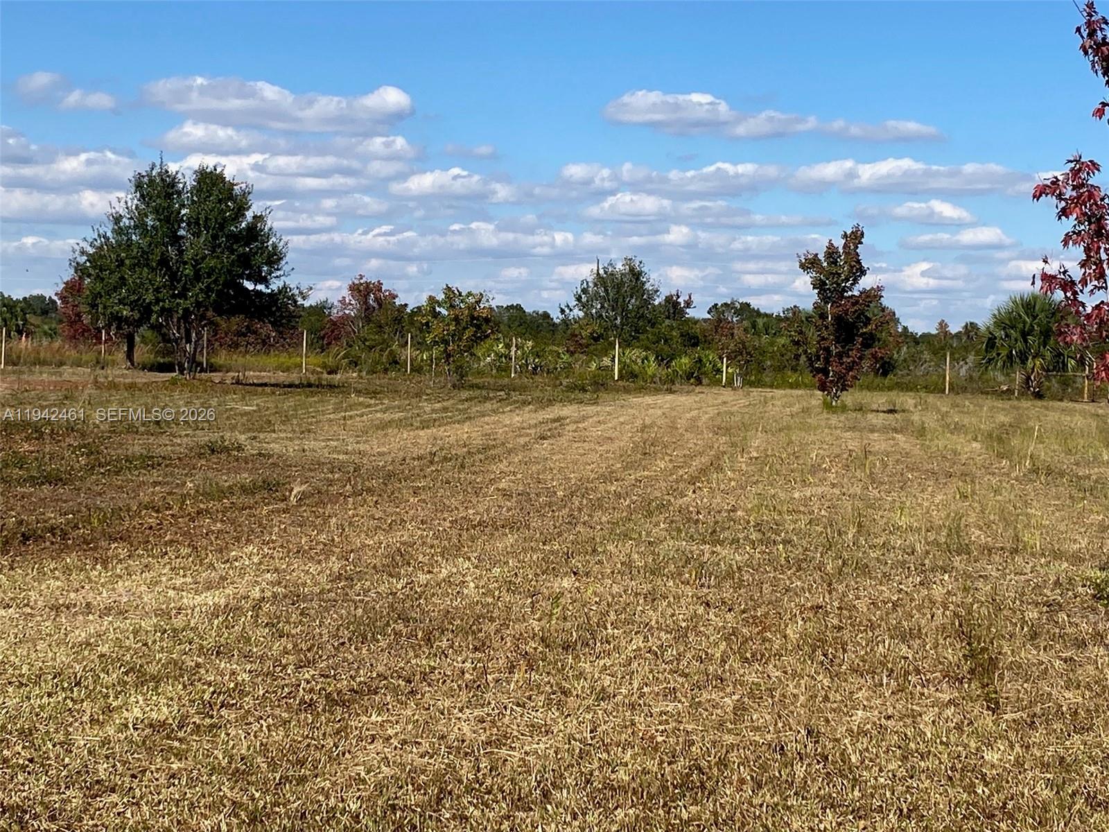   /   sq. ft. $ 2026-01-09 0 foto