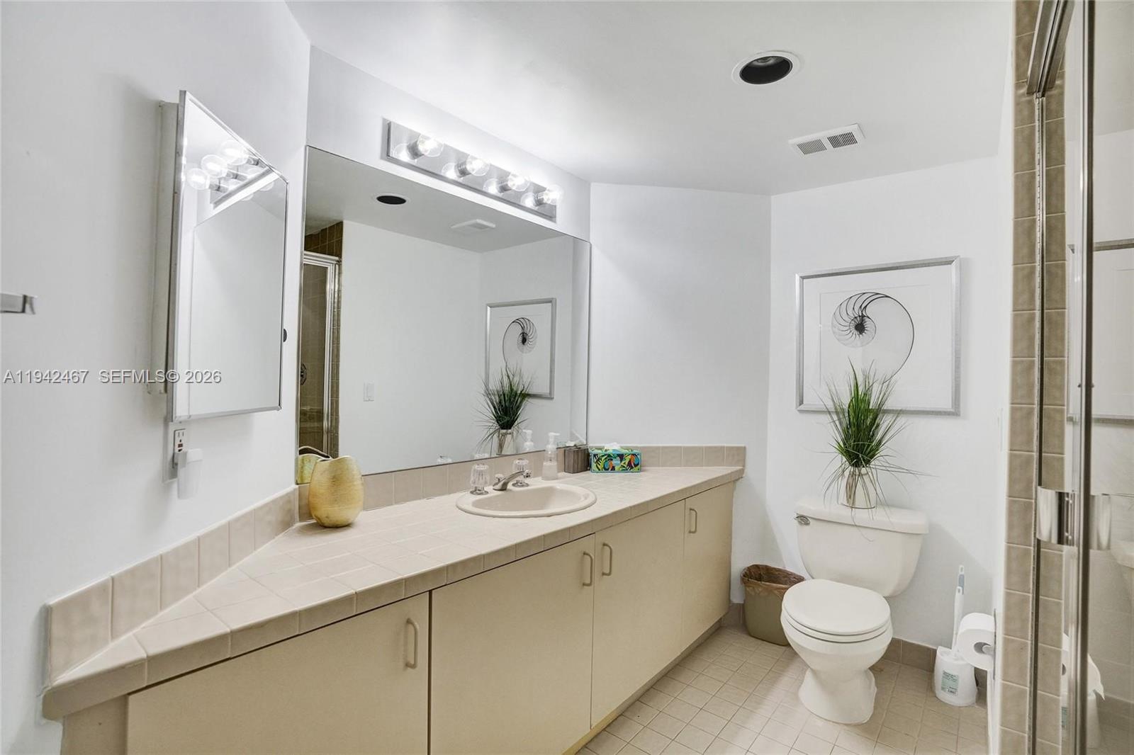 503 3 / 3 1840 sq. ft. $ 2026-01-09 0 foto