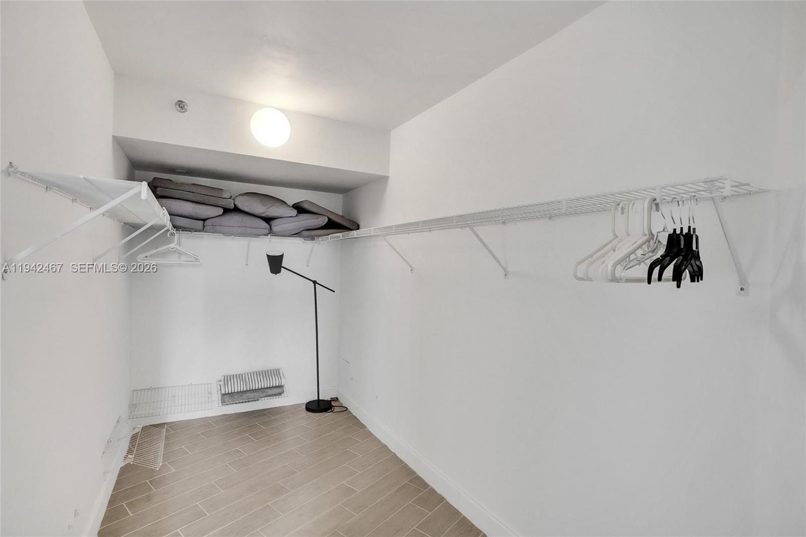 503 3 / 3 1840 sq. ft. $ 2026-01-09 0 foto