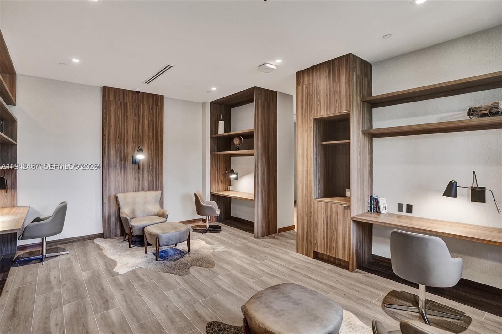 503 3 / 3 1840 sq. ft. $ 2026-01-09 0 foto