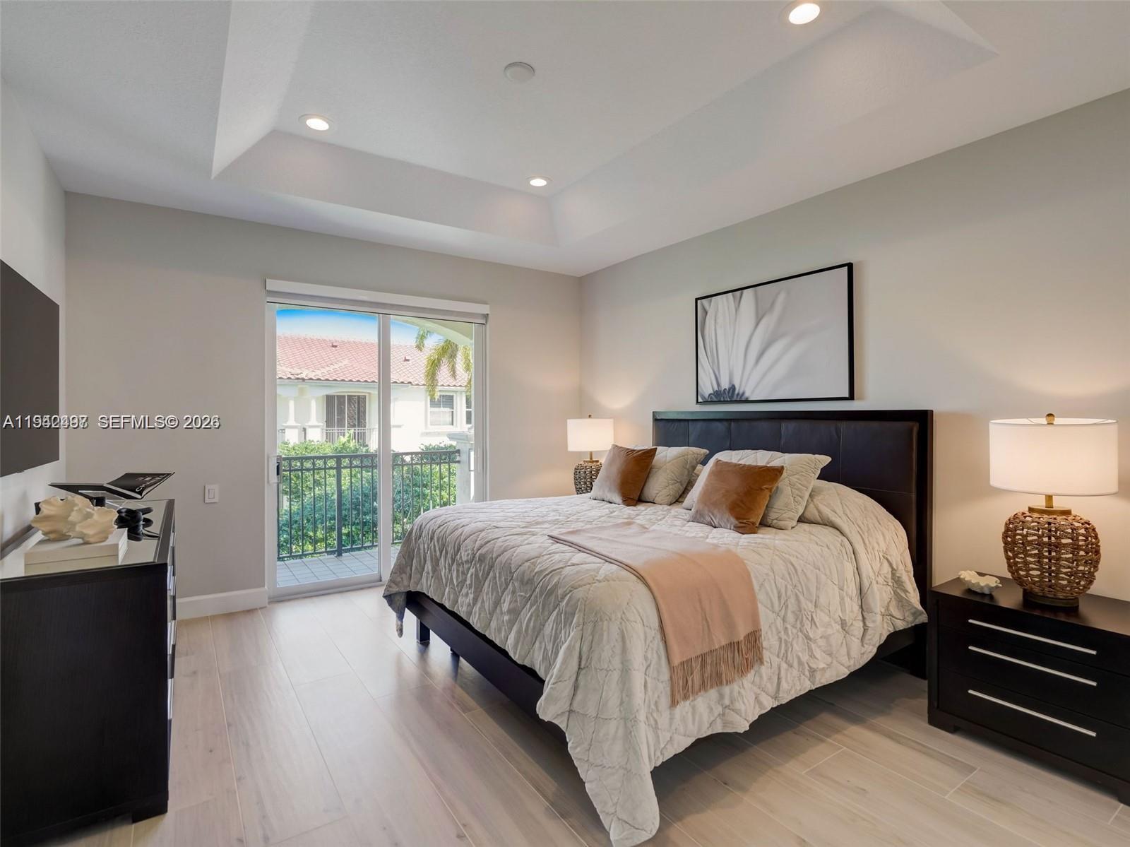 Photo of 963 Harbor Vw S  (963), Hollywood, Florida, 33019 - 