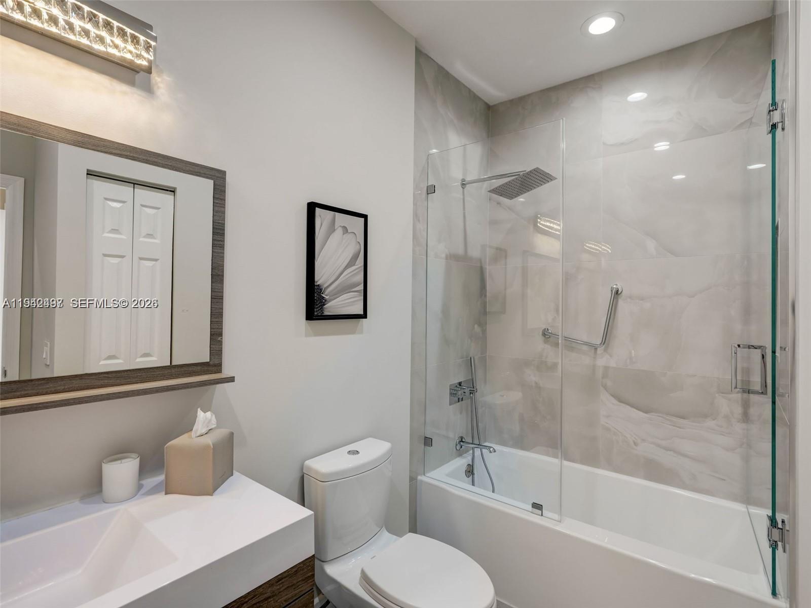 Photo of 963 Harbor Vw S  (963), Hollywood, Florida, 33019 - 