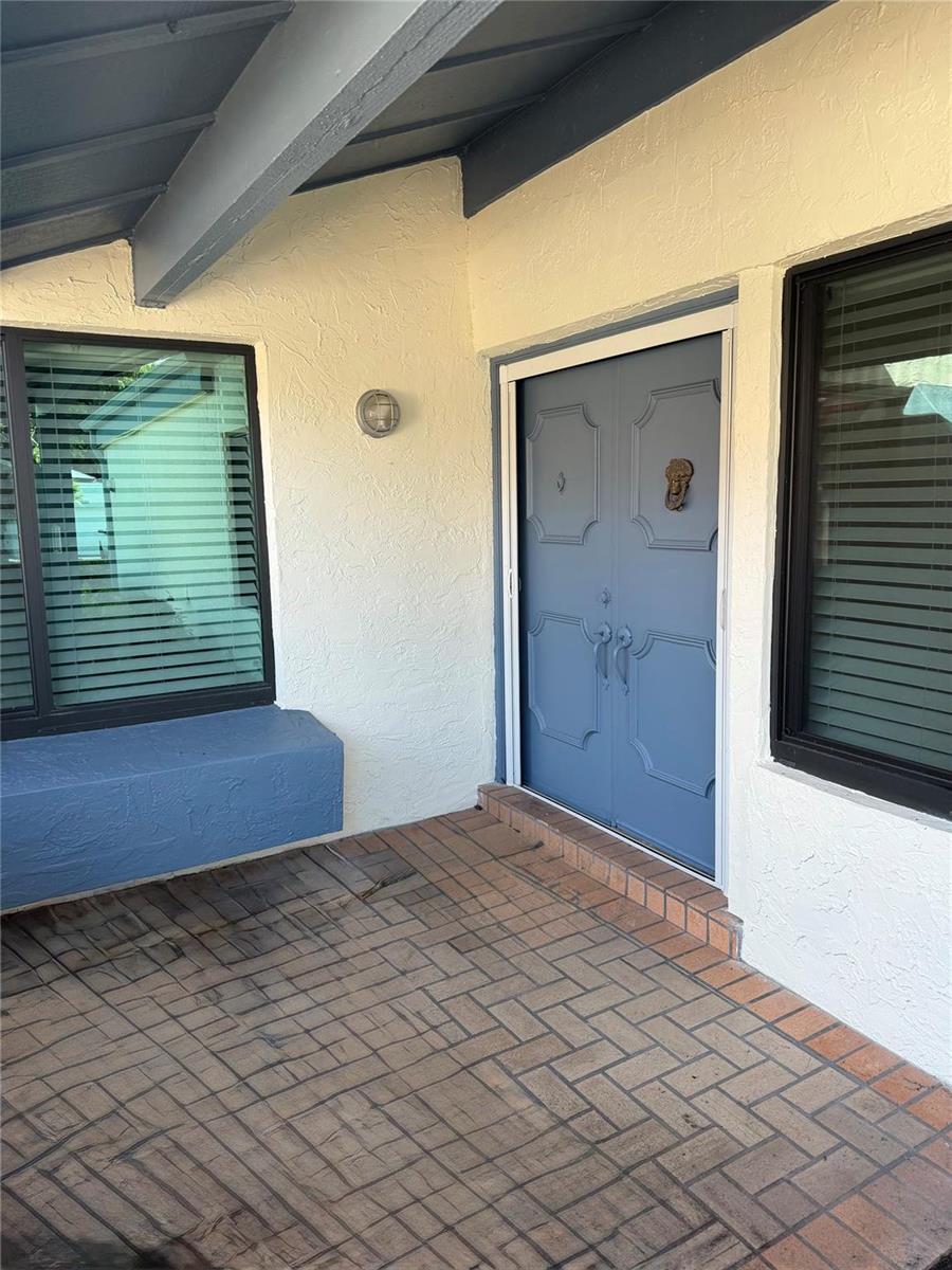 Ver detalles 5541 2 / 2 1534 sq. ft. $ 2026-06-04 0 foto