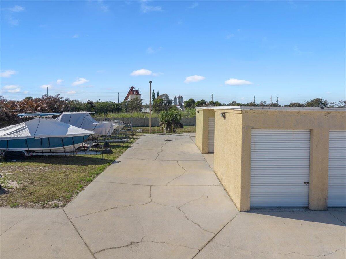 Ver detalles / 4 sq. ft. $ 2026-05-22 0 foto