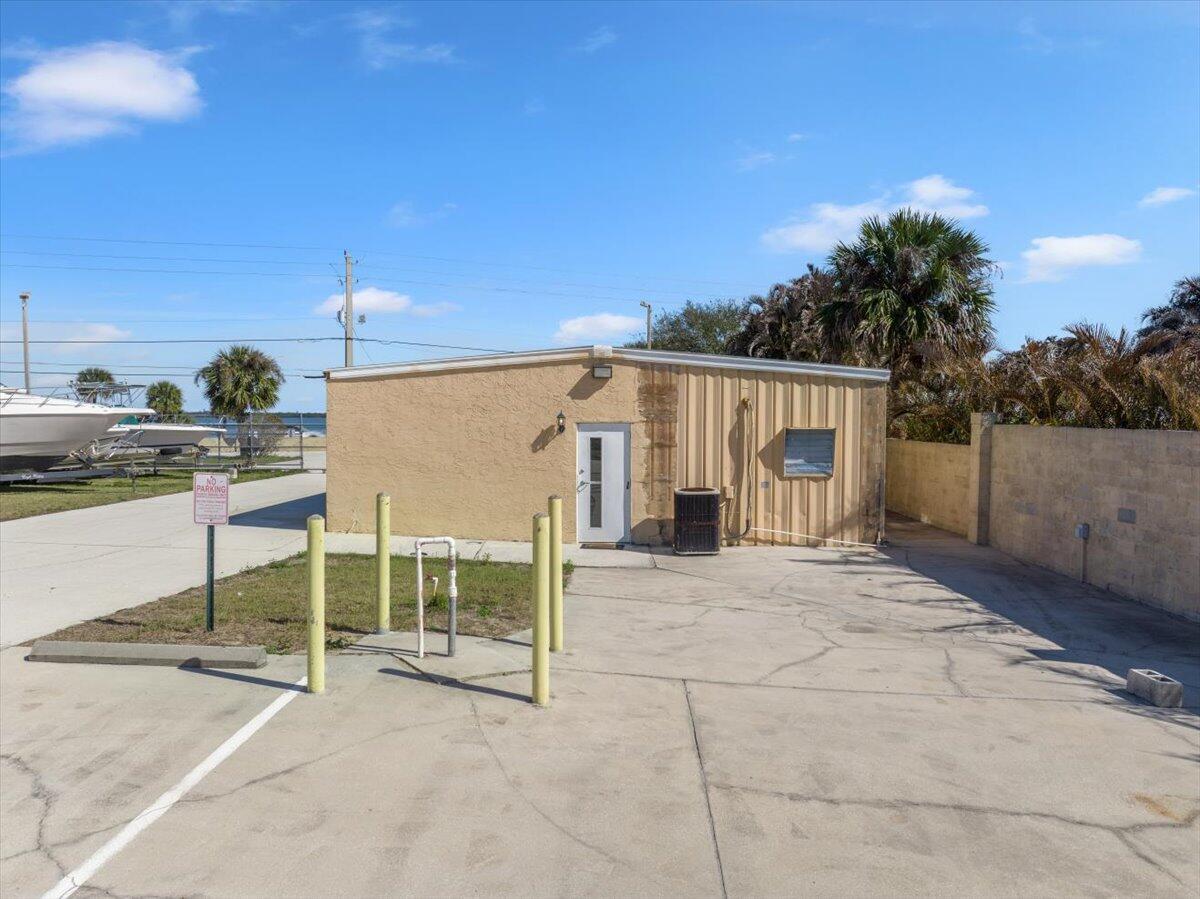 Ver detalles / 4 sq. ft. $ 2026-05-22 0 foto