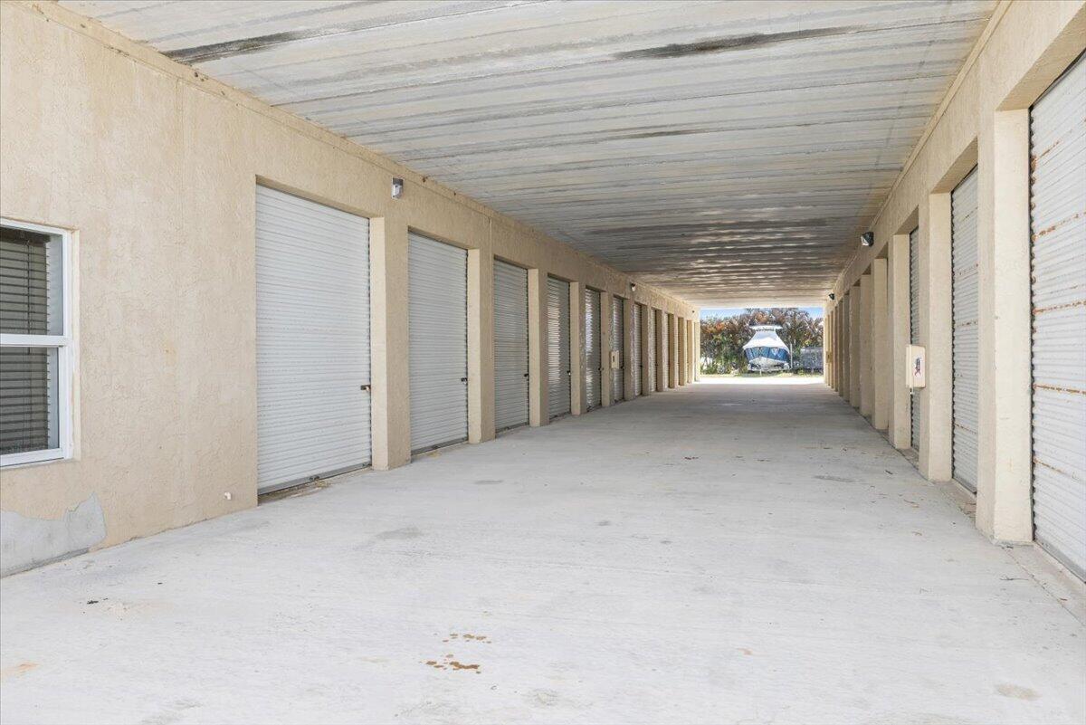 Ver detalles / 4 sq. ft. $ 2026-05-22 0 foto